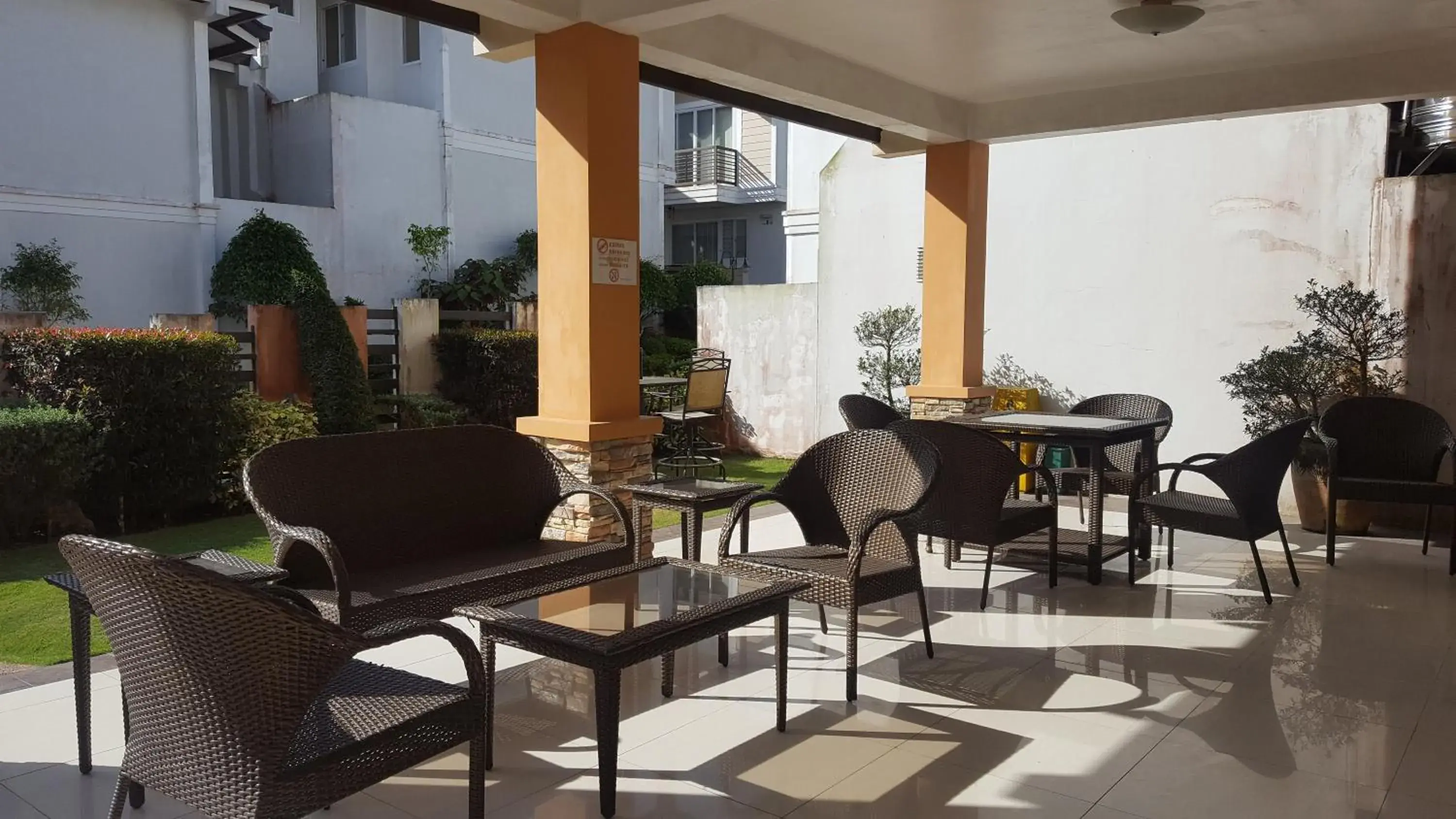 Property building in Tagaytay Hampton Villa Property building in Tagaytay Hampton Villa