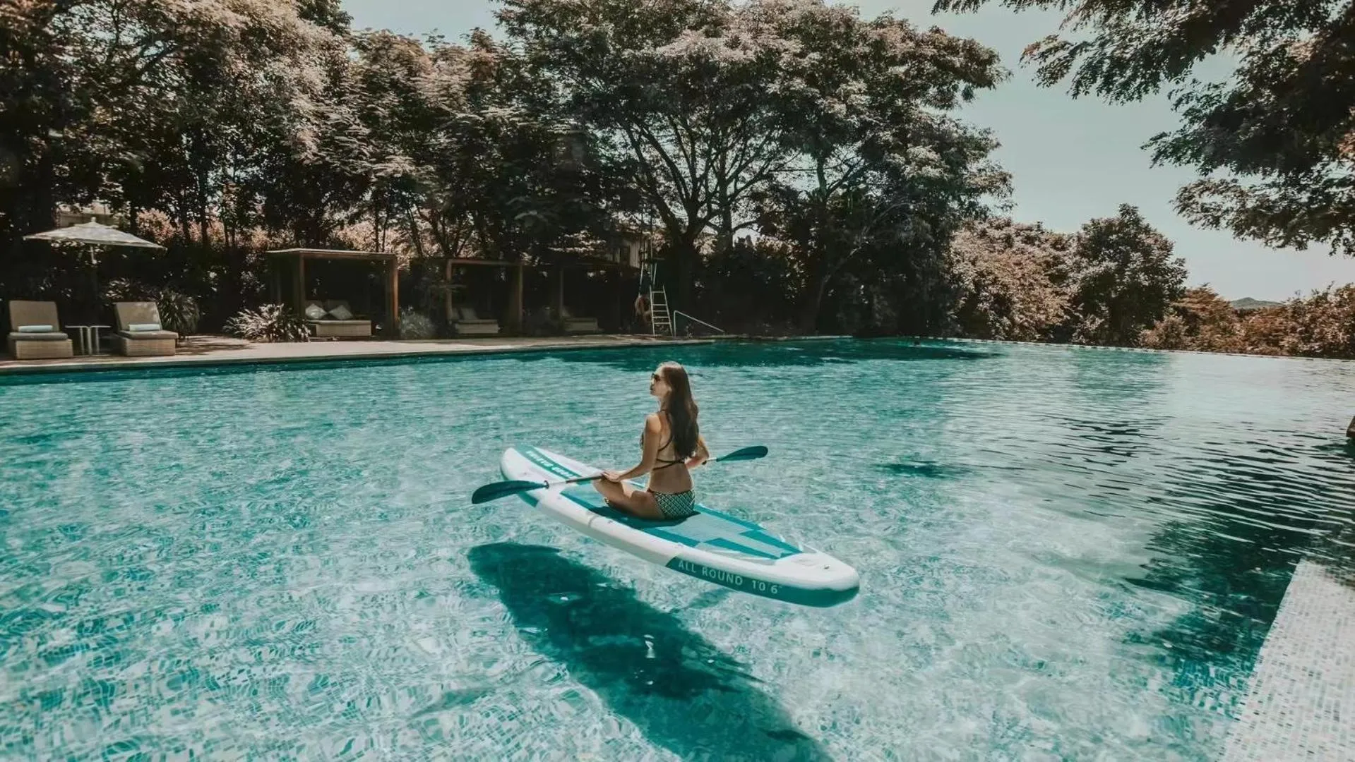 Swimming pool in Rosewood Sanya