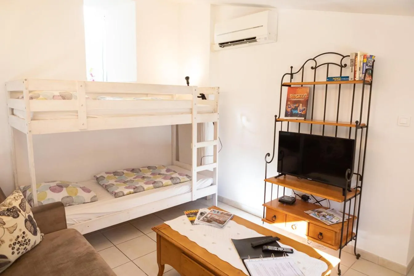 Bed in Appartement spacieux Rochereau