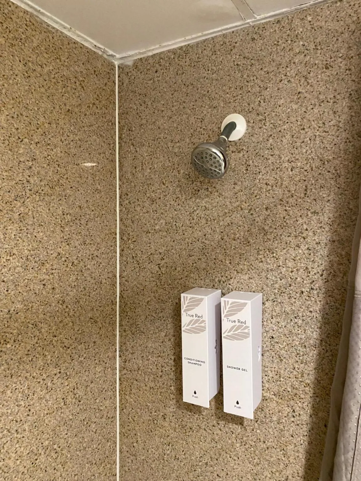 Bathroom in Red Roof Inn Vero Beach - I-95