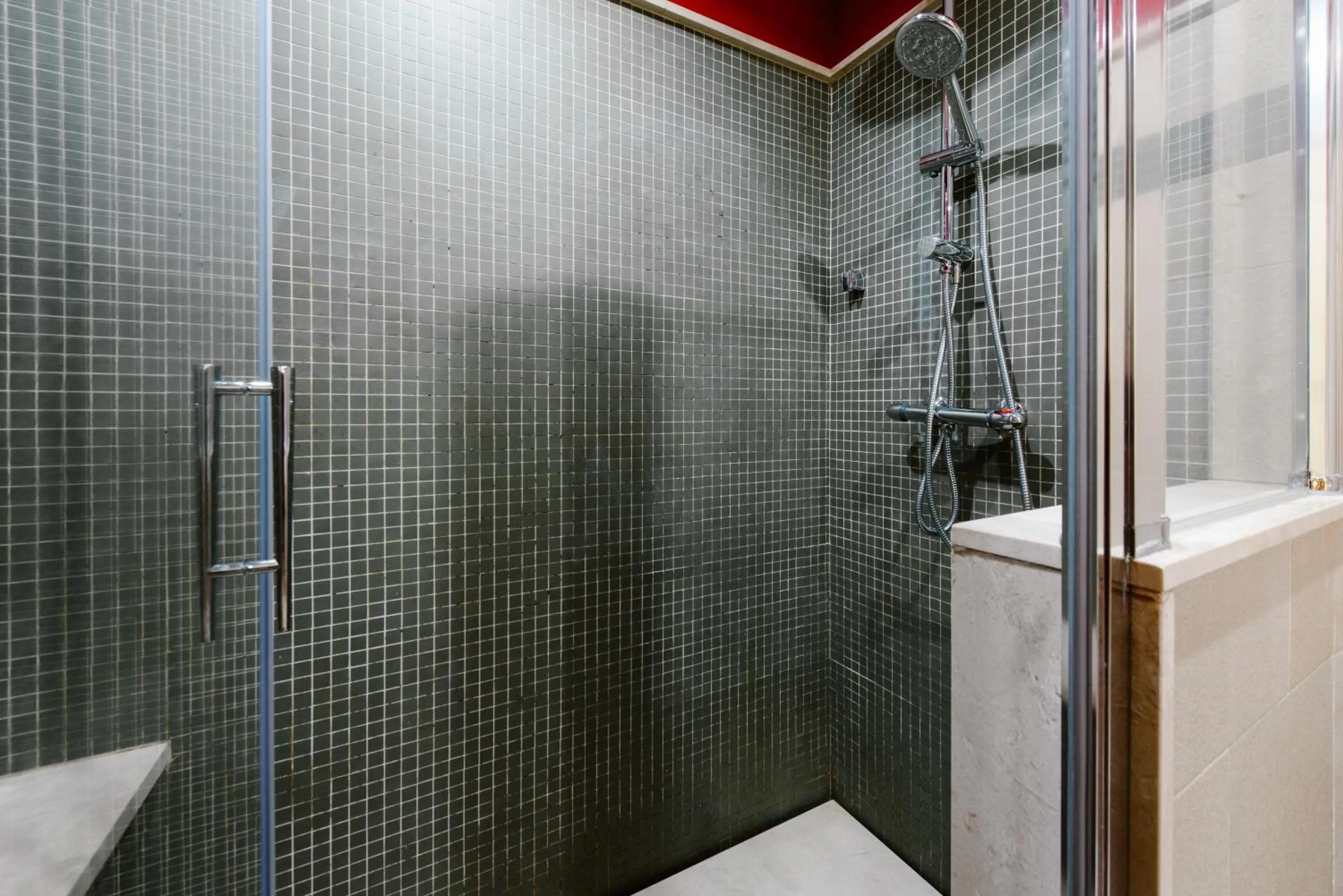 1E Azofaifo St Apartment