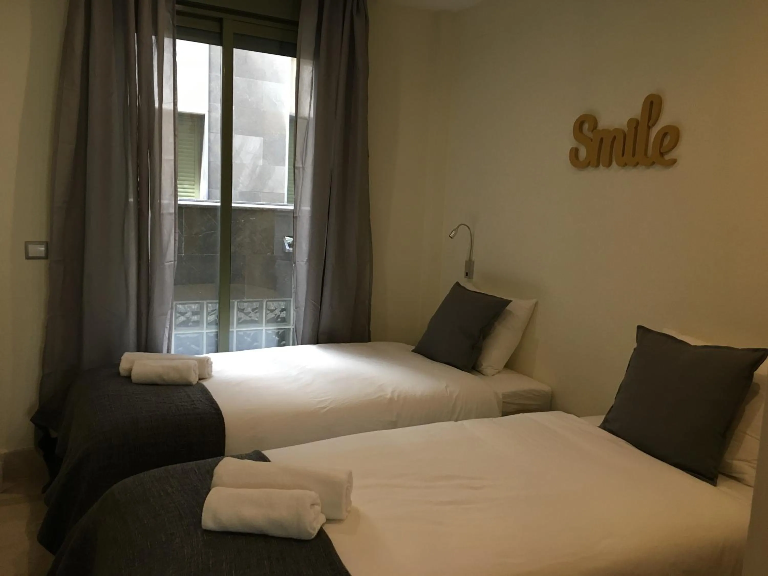 Photo of the whole room, Bed in 1E Azofaifo St Apartment