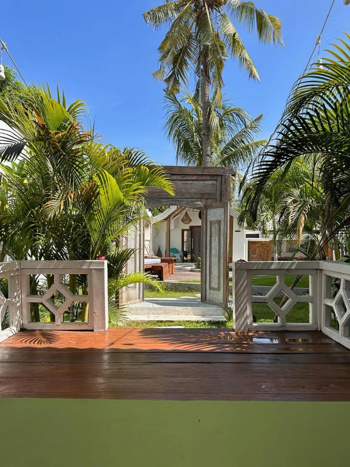 Garden in The White Key Luxury Villas