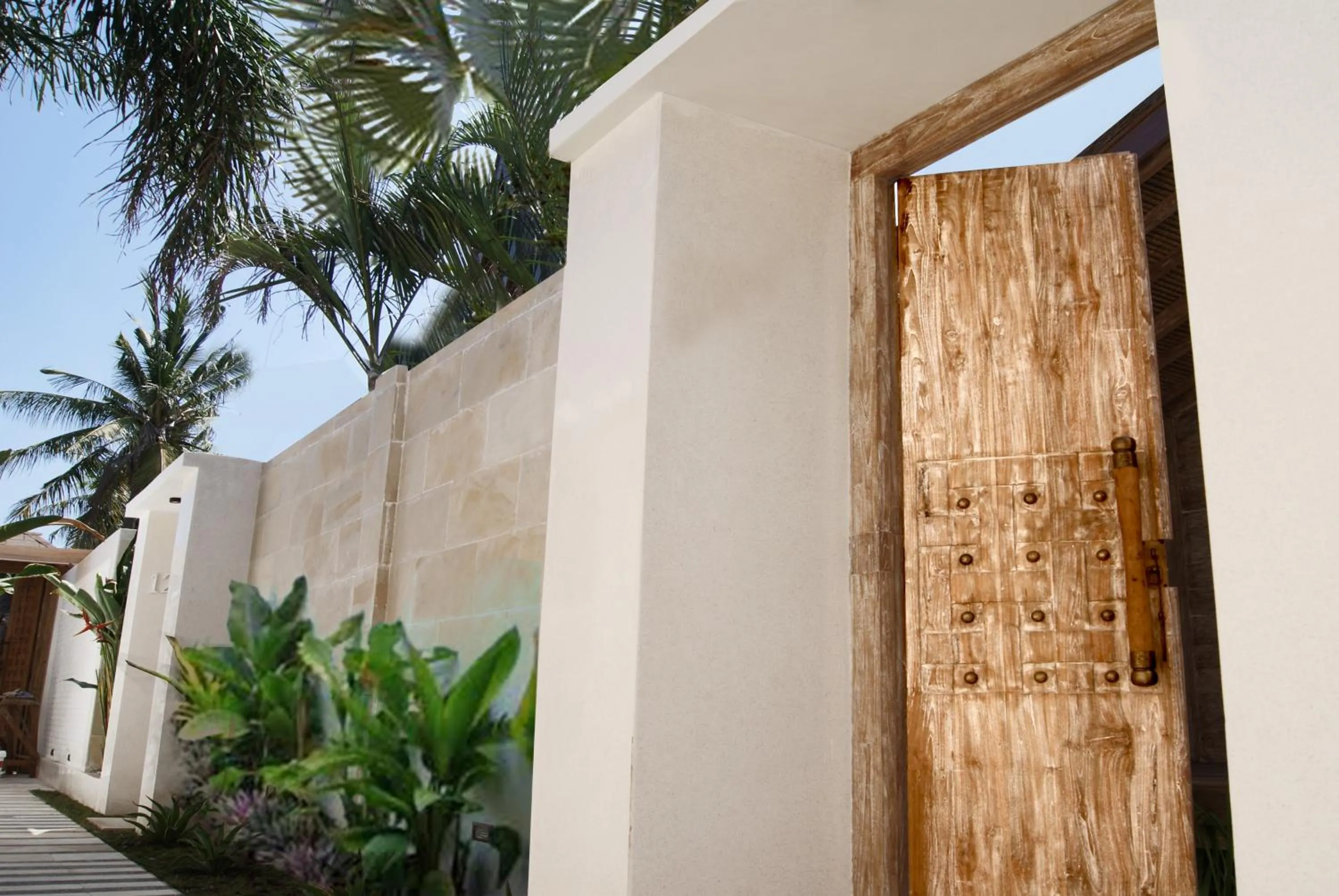 Area and facilities in The White Key Luxury Villas