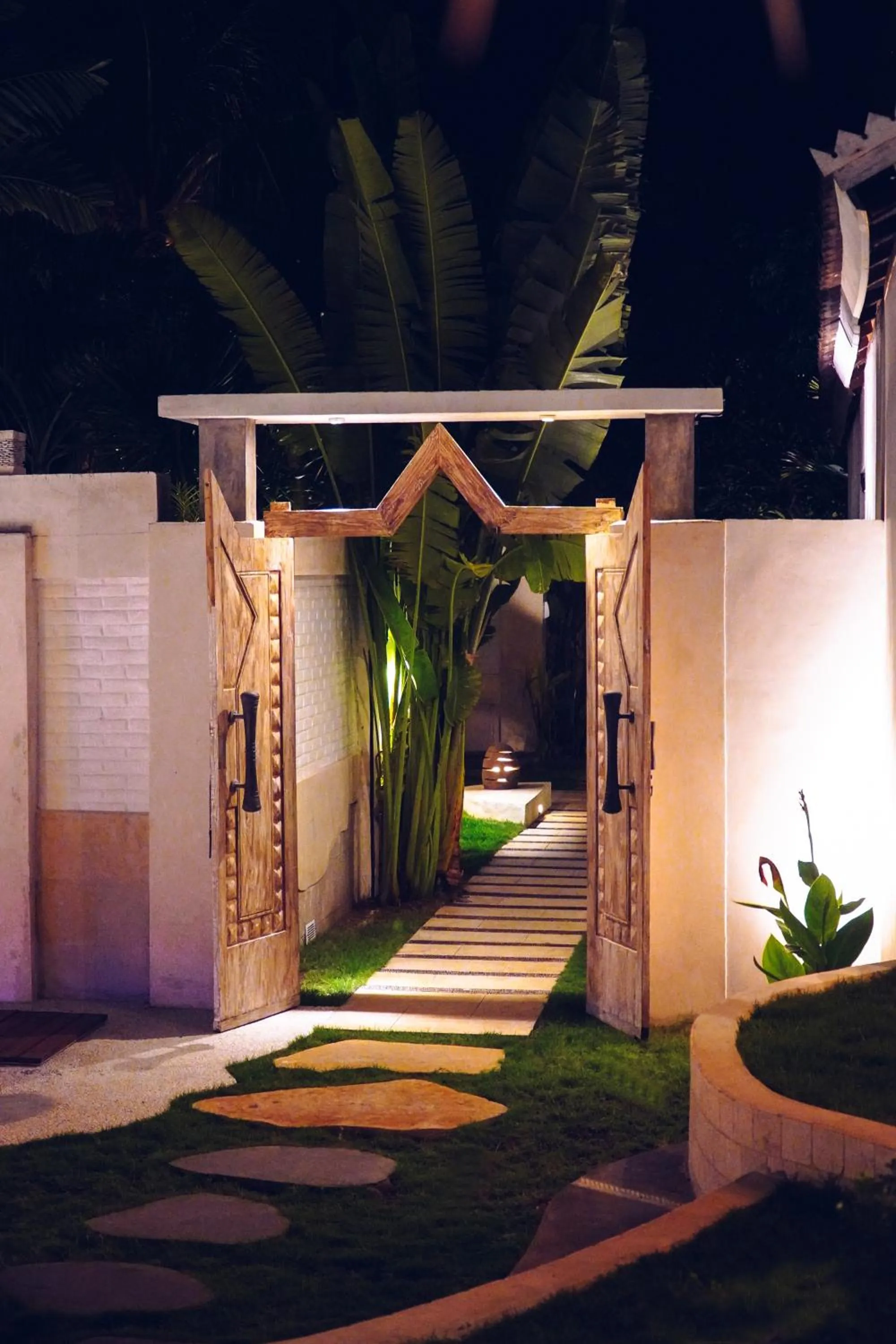 Garden view in The White Key Luxury Villas