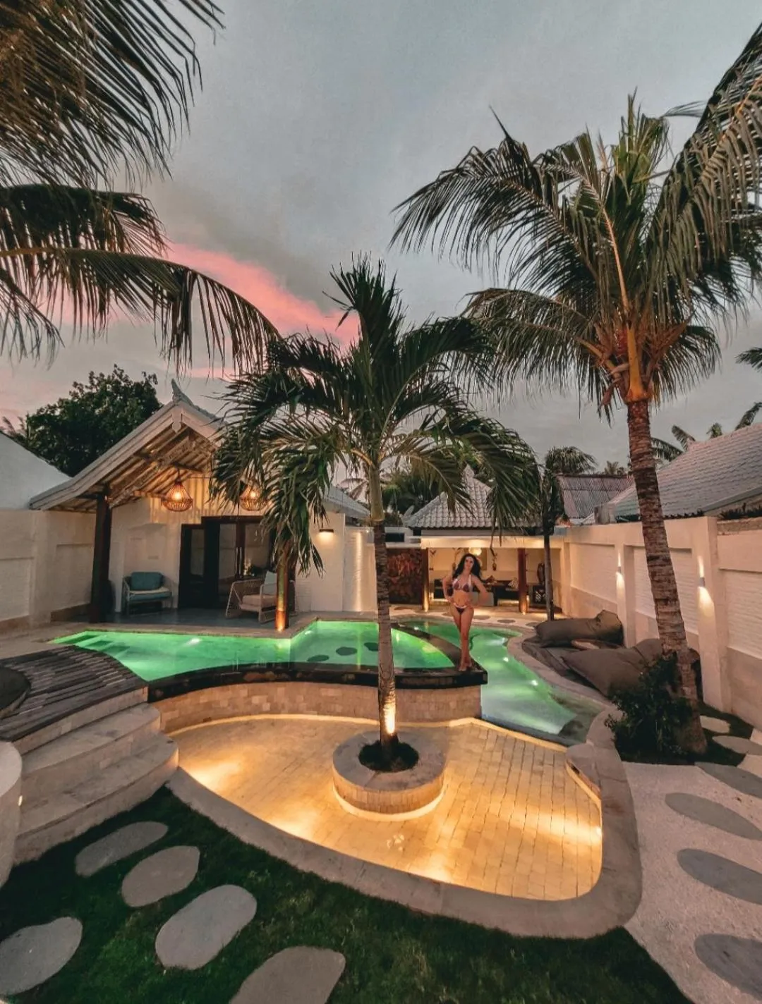 Swimming pool in The White Key Luxury Villas
