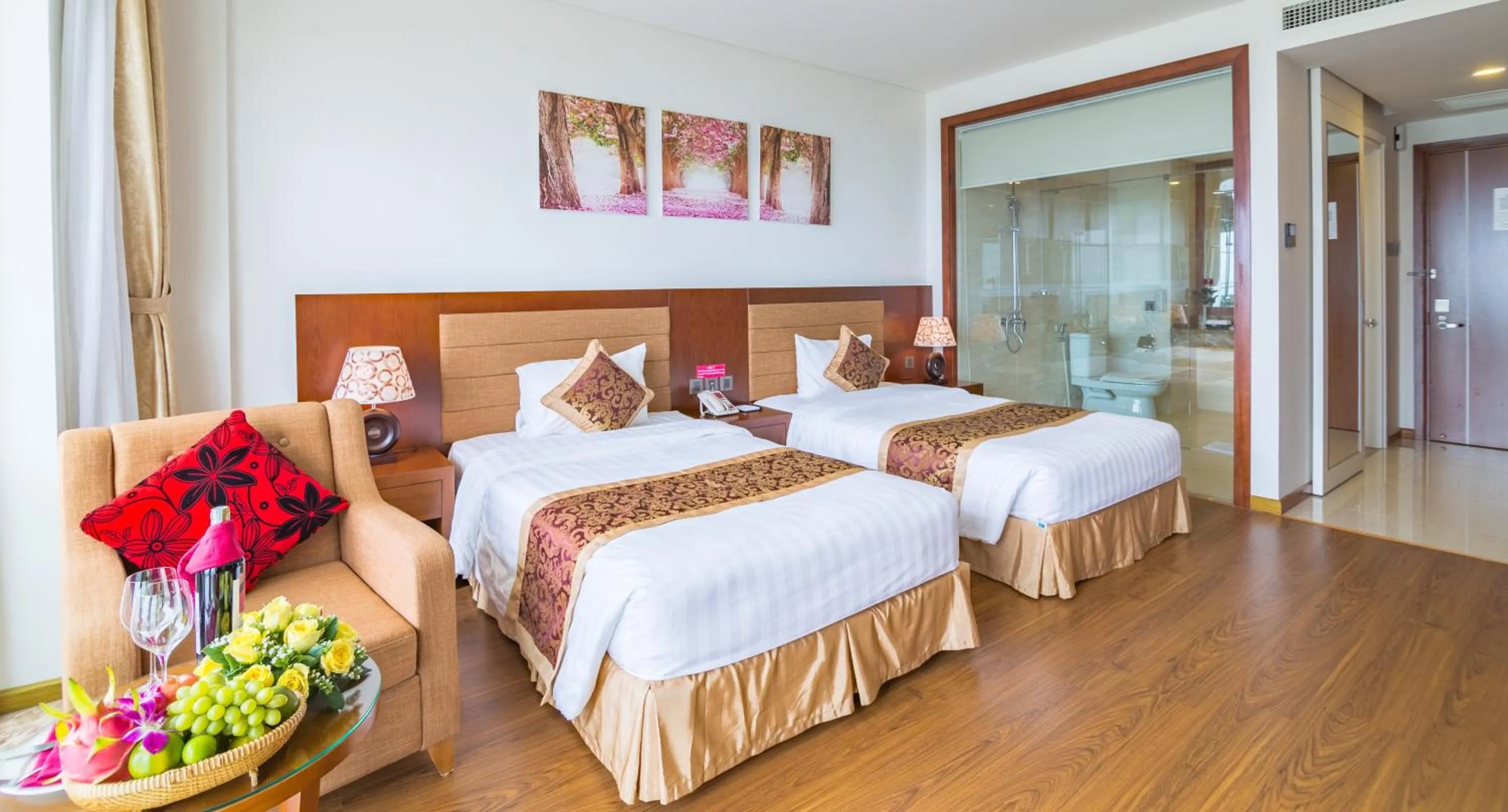 Bedroom, Bed in Gold Coast Hotel Resort & Spa