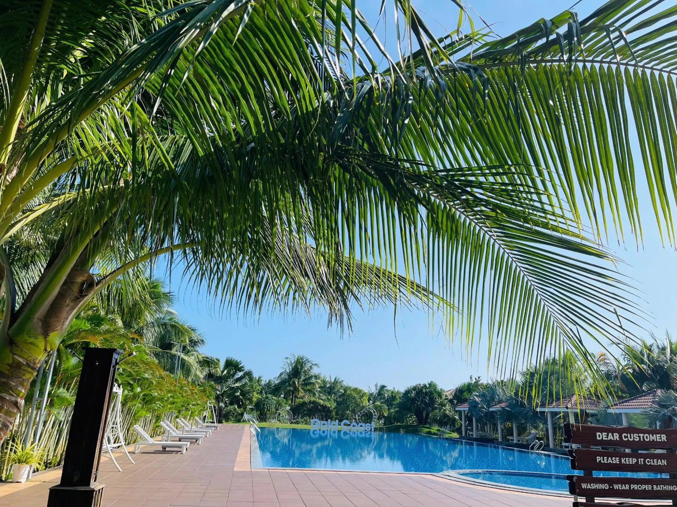 Swimming pool in Gold Coast Hotel Resort & Spa