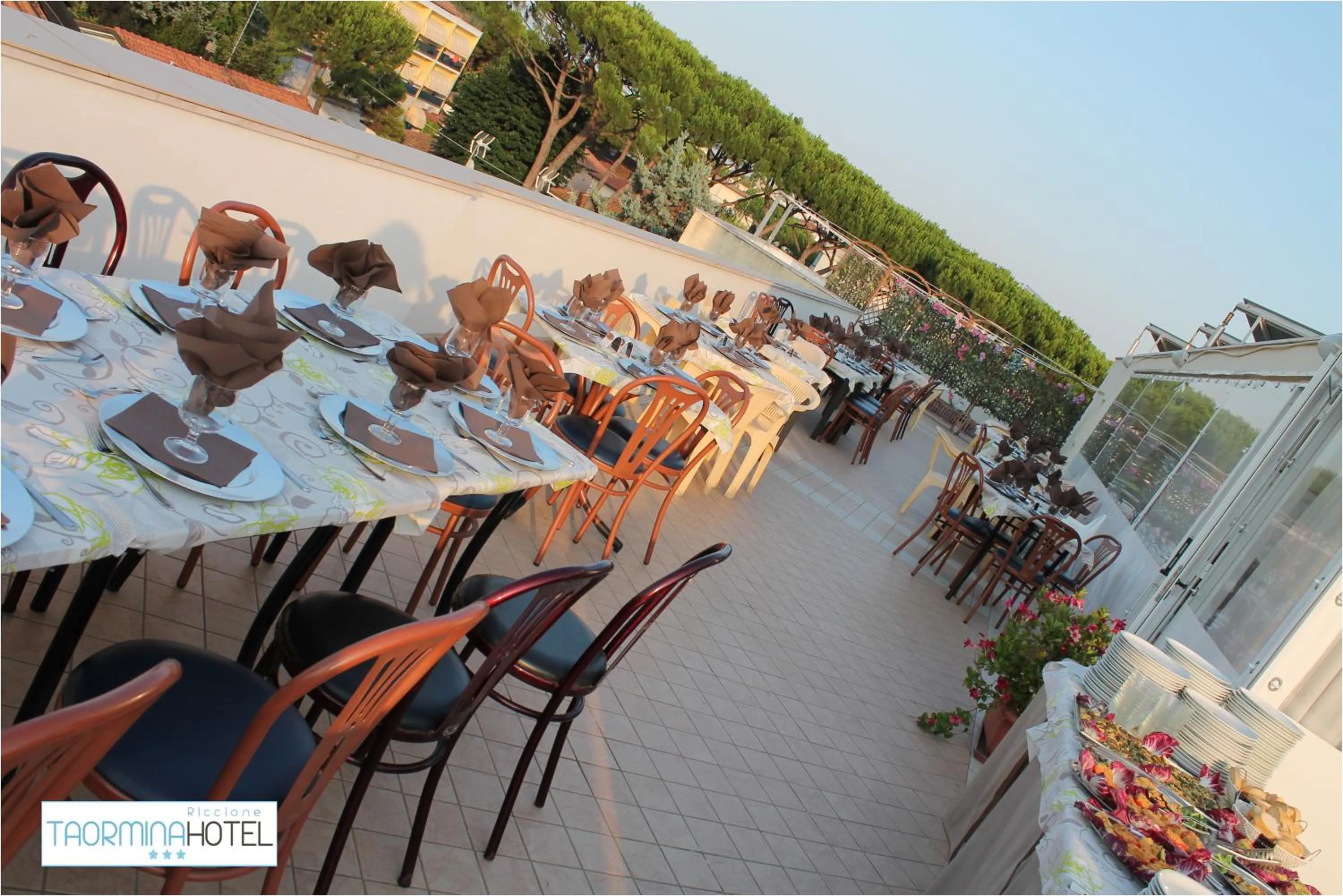 Restaurant/places to eat in Hotel Taormina