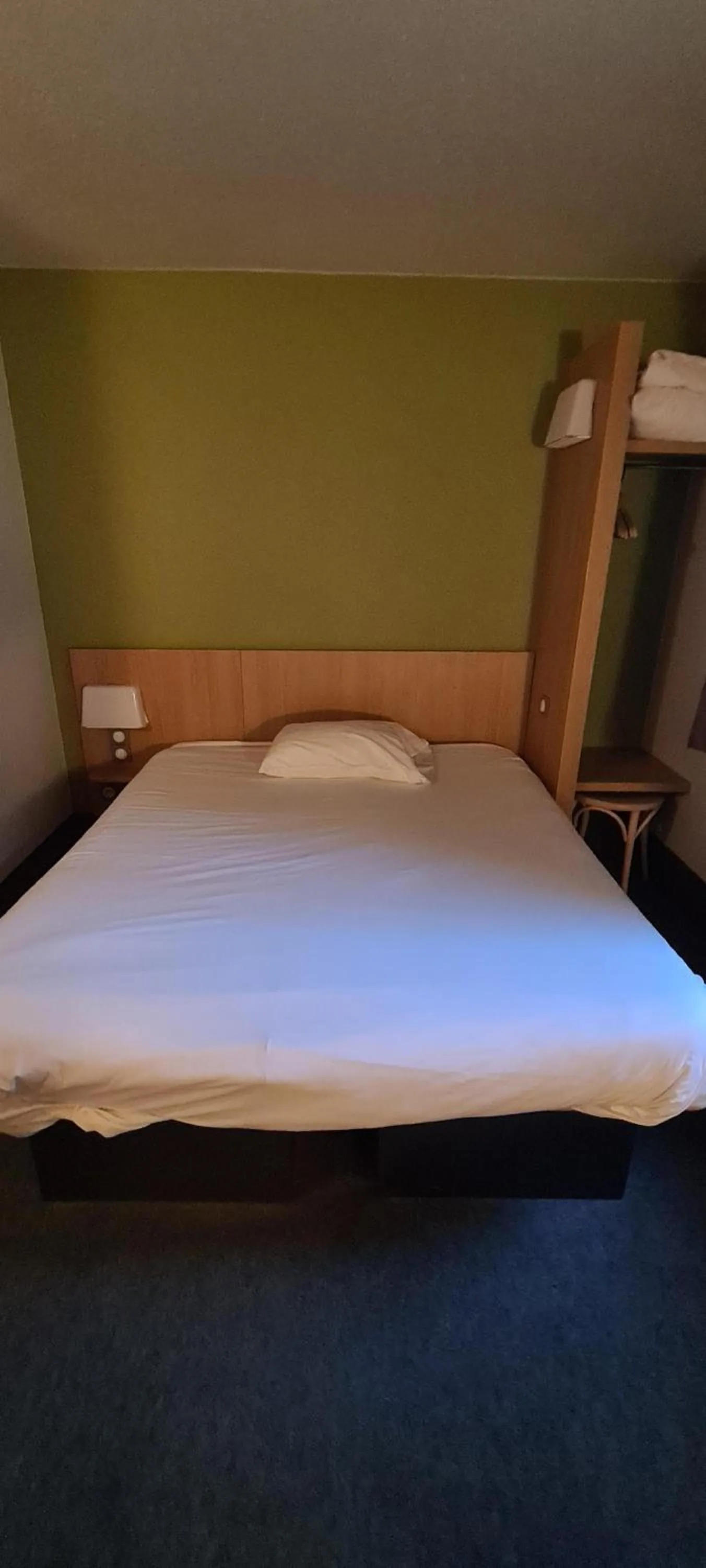 Photo of the whole room, Bed in Hotel Inn design Vierzon