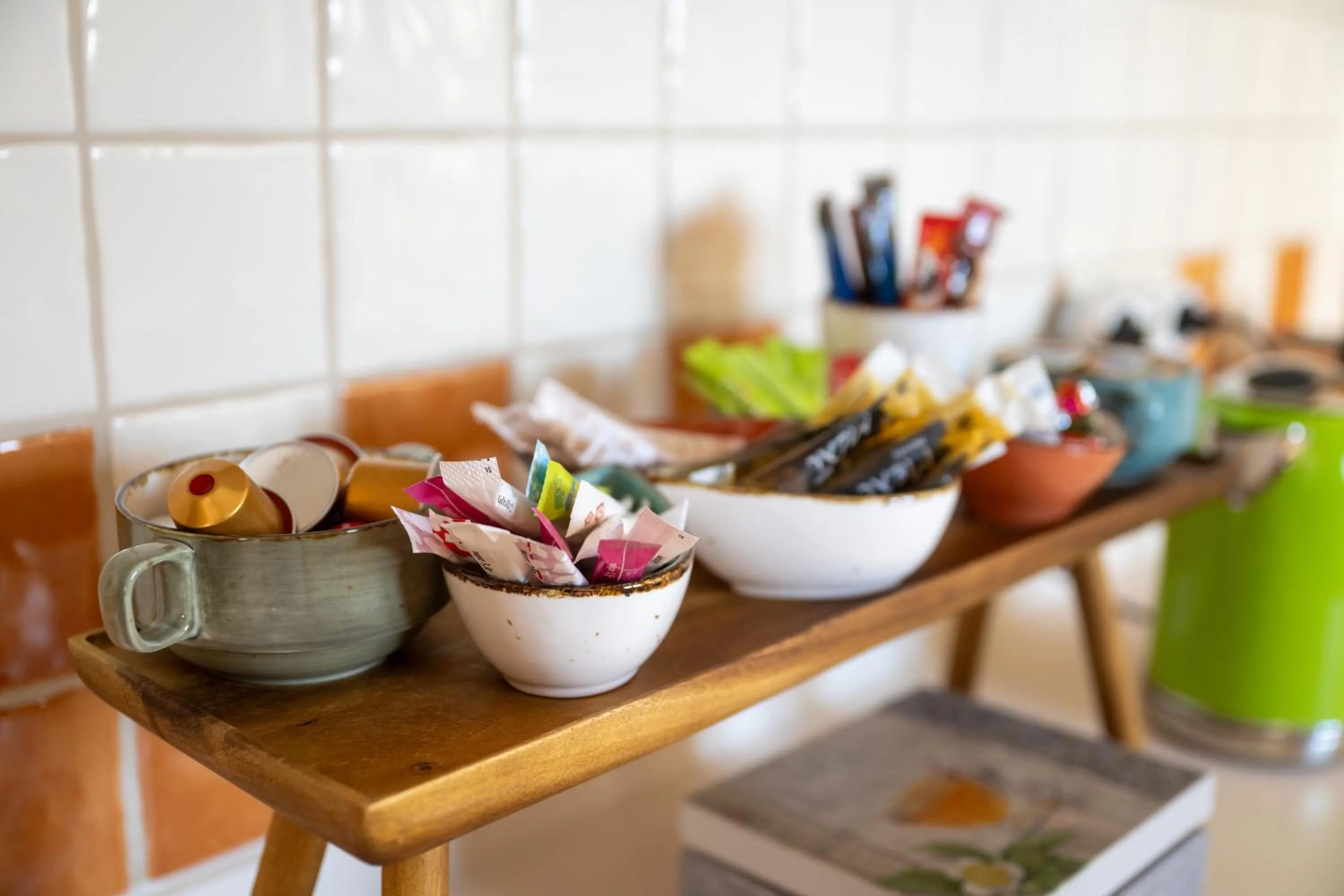Coffee/tea facilities in Modus Vivendi Villas