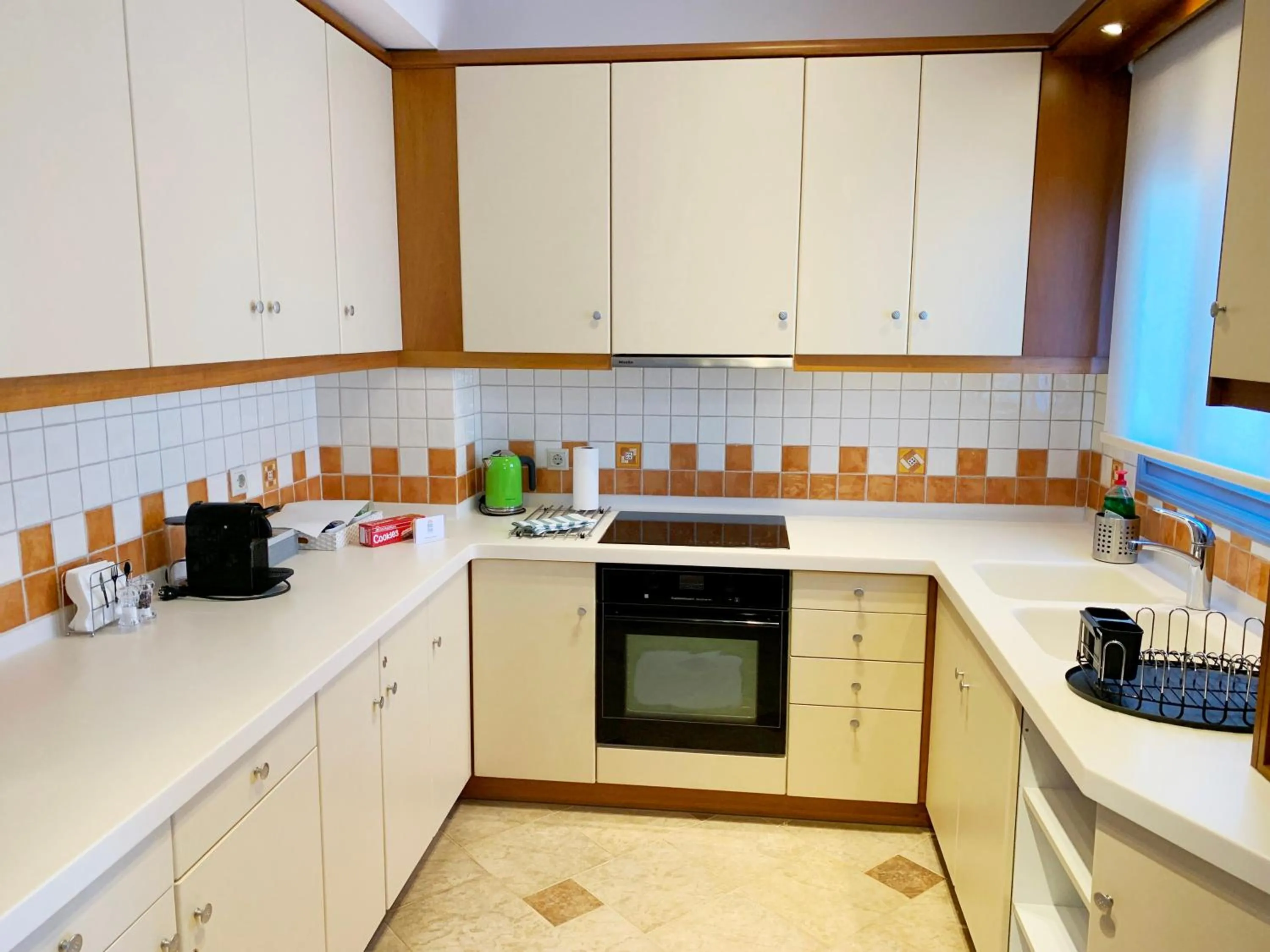 Kitchen or kitchenette in Modus Vivendi Villas