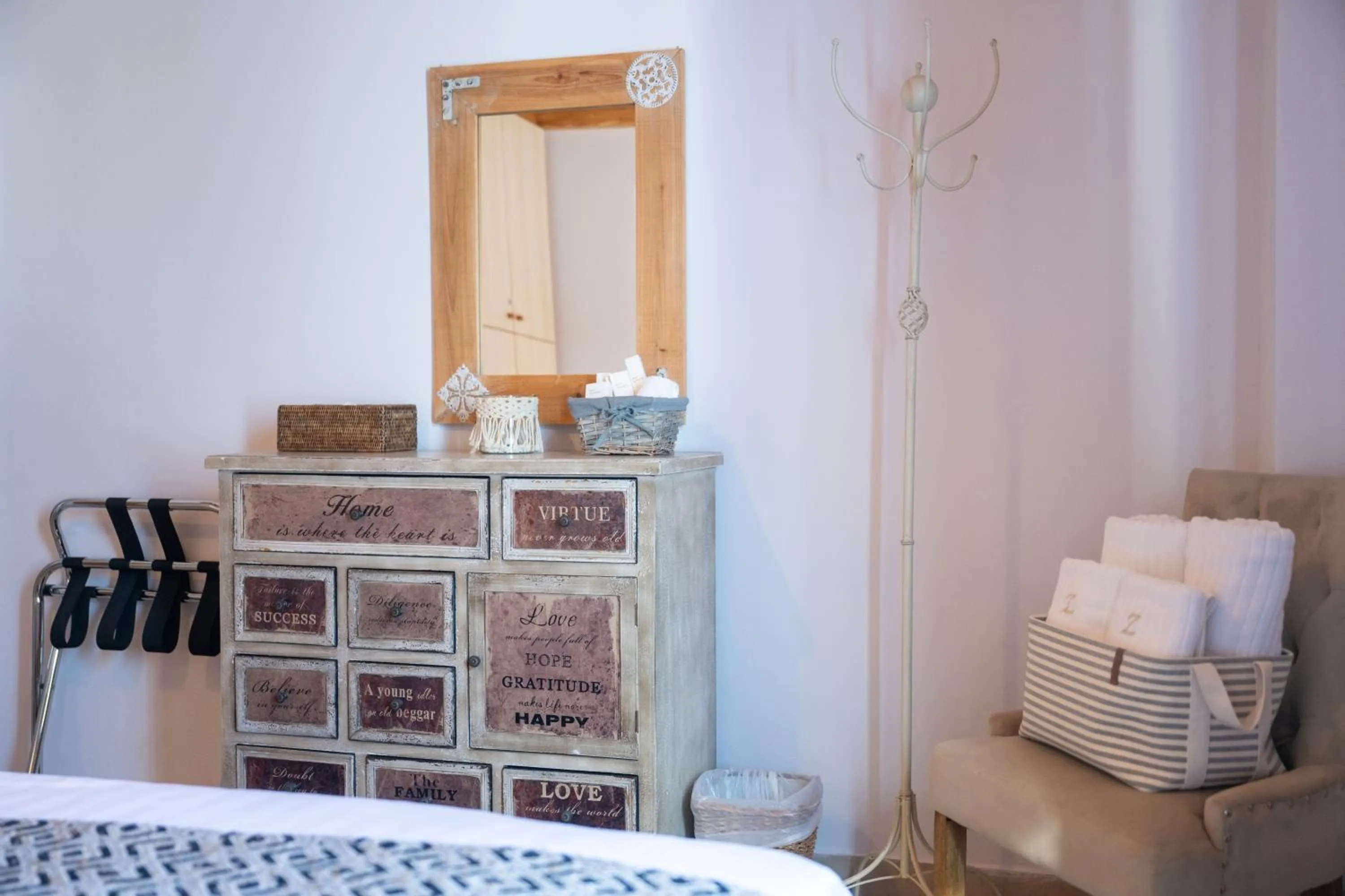 Decorative detail, Bed in Modus Vivendi Villas