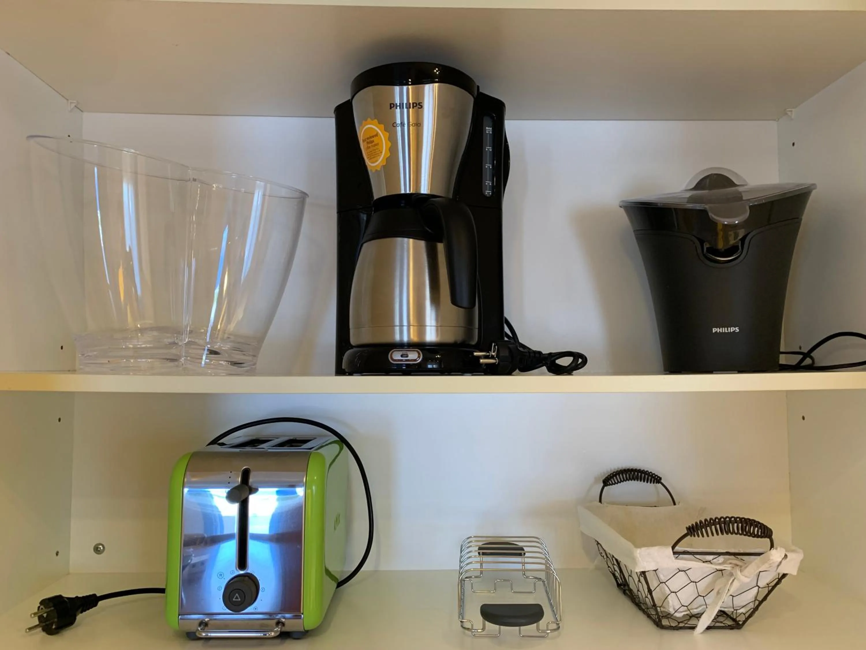 Coffee/tea facilities in Modus Vivendi Villas