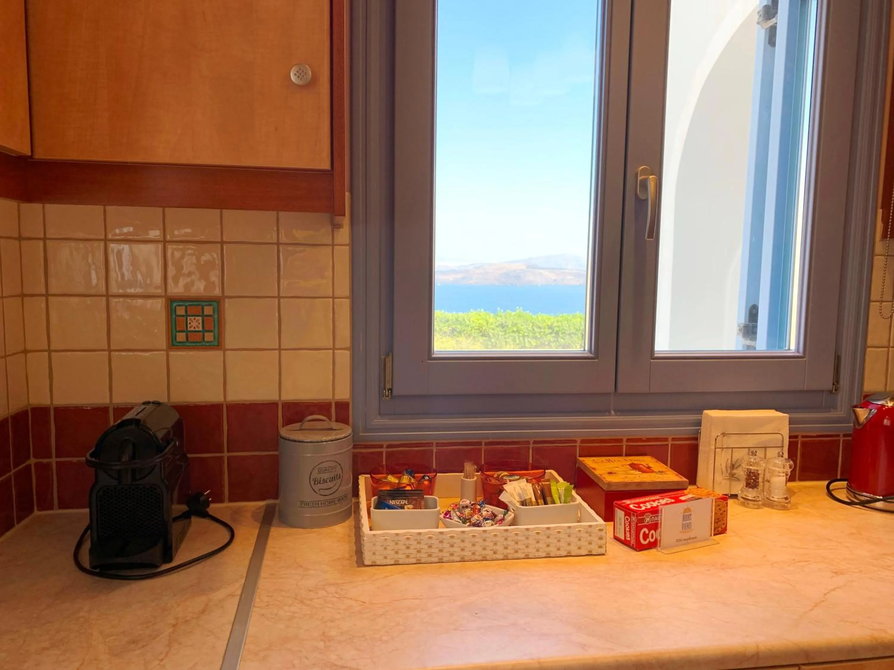 Coffee/tea facilities in Modus Vivendi Villas