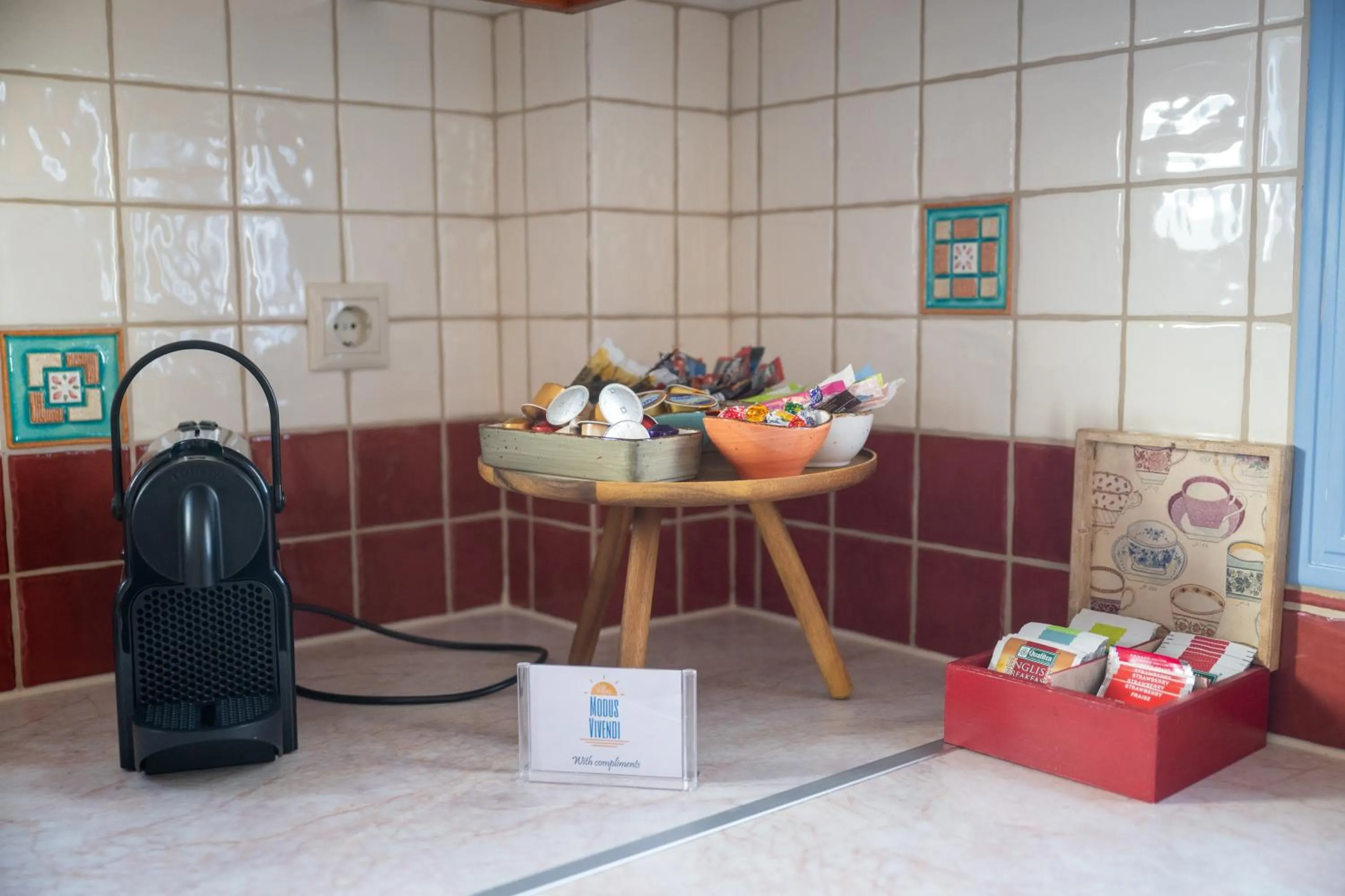 Coffee/tea facilities in Modus Vivendi Villas