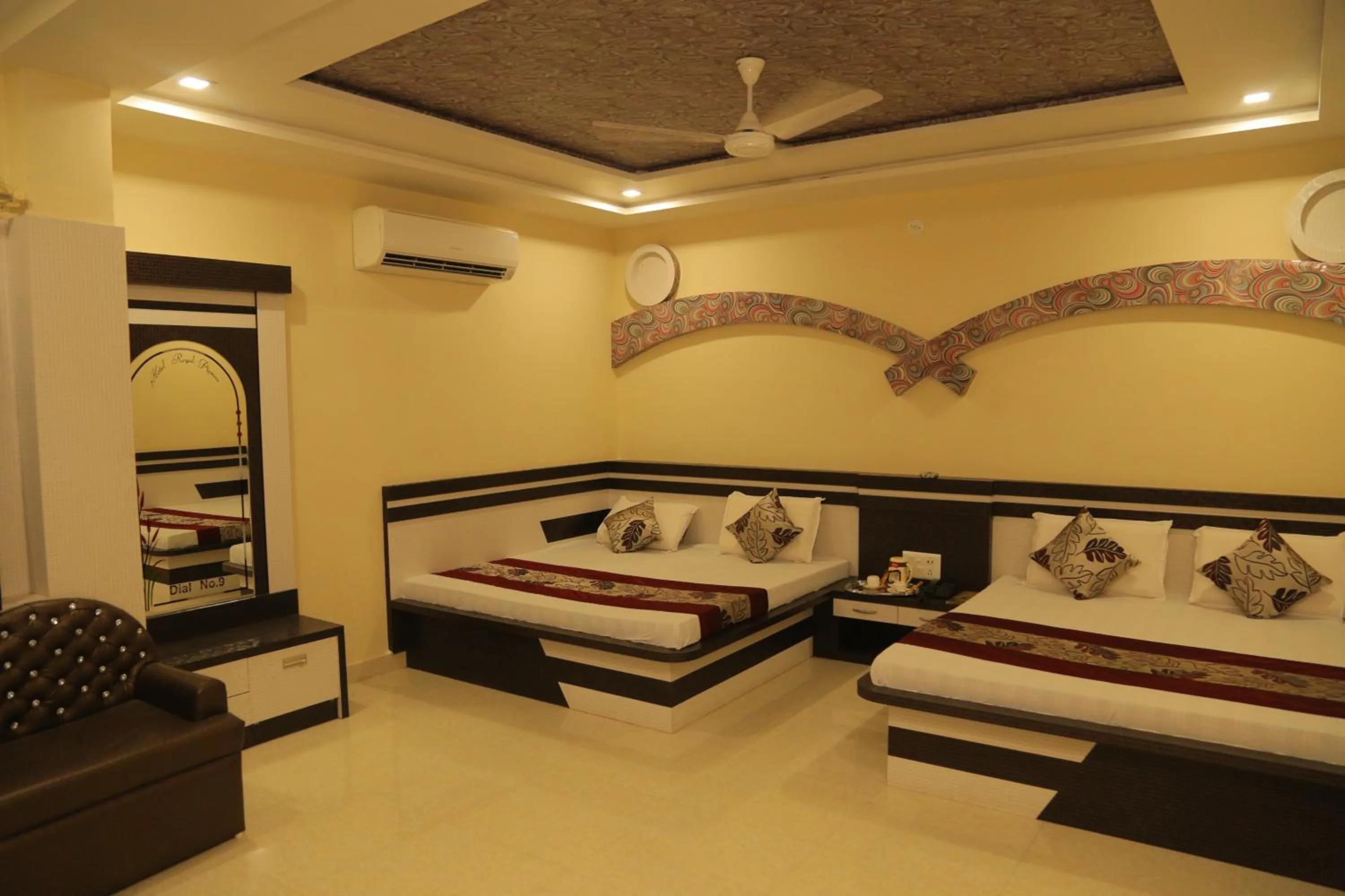 Bed in Hotel Royal Ajmer