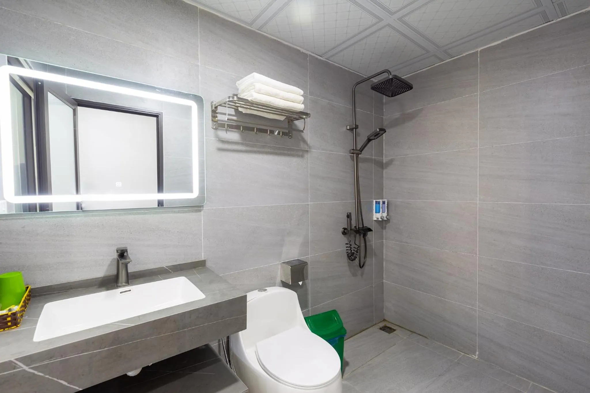 Shower in Sapa Hidden Gem Hotel & Spa