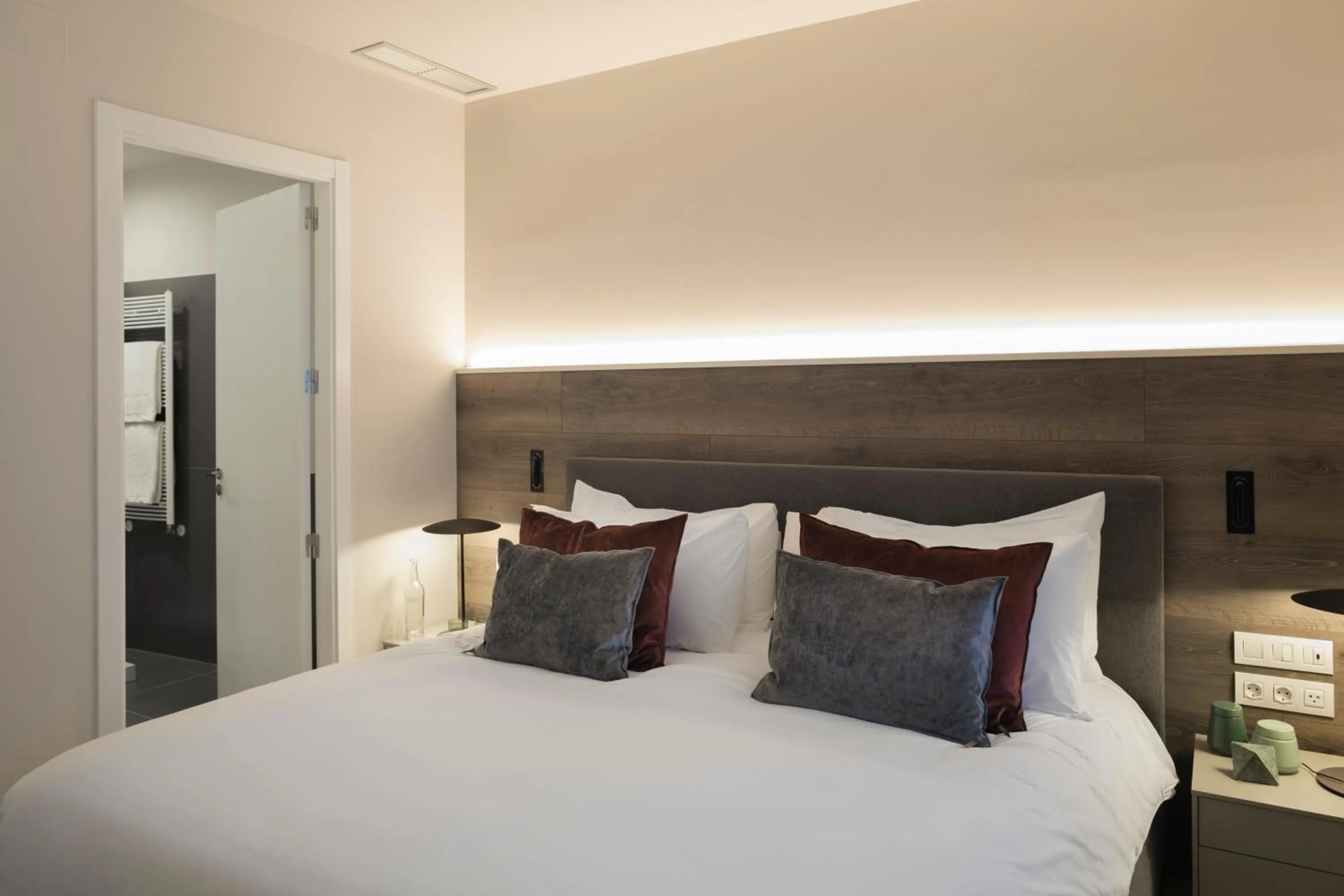 Bed in Casagrand Luxury Apartments Barcelona