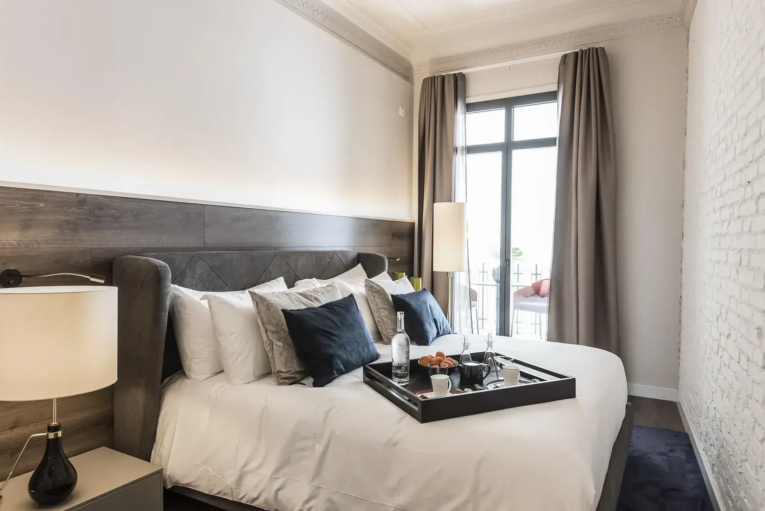 Bed in Casagrand Luxury Apartments Barcelona Bed in Casagrand Luxury Apartments Barcelona