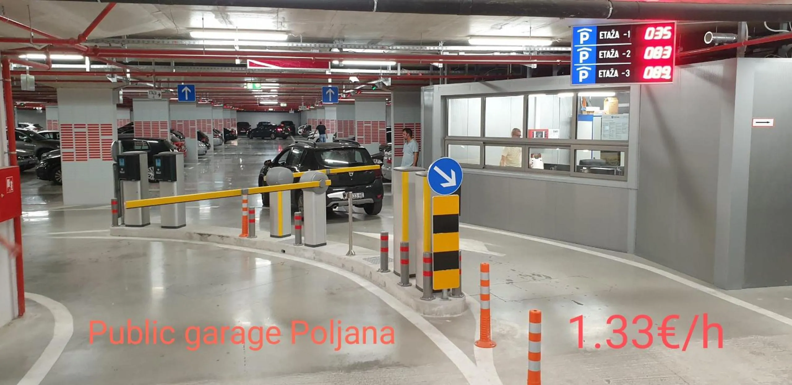 Parking in Rialto luxury rooms and apartments