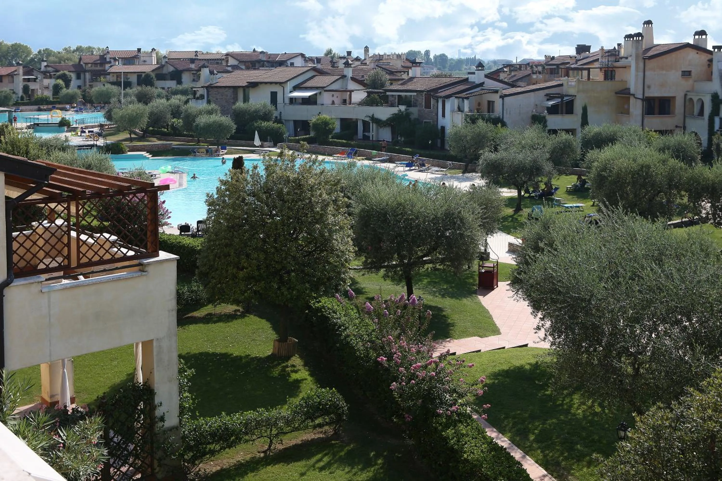 Property building in Garda Resort Village