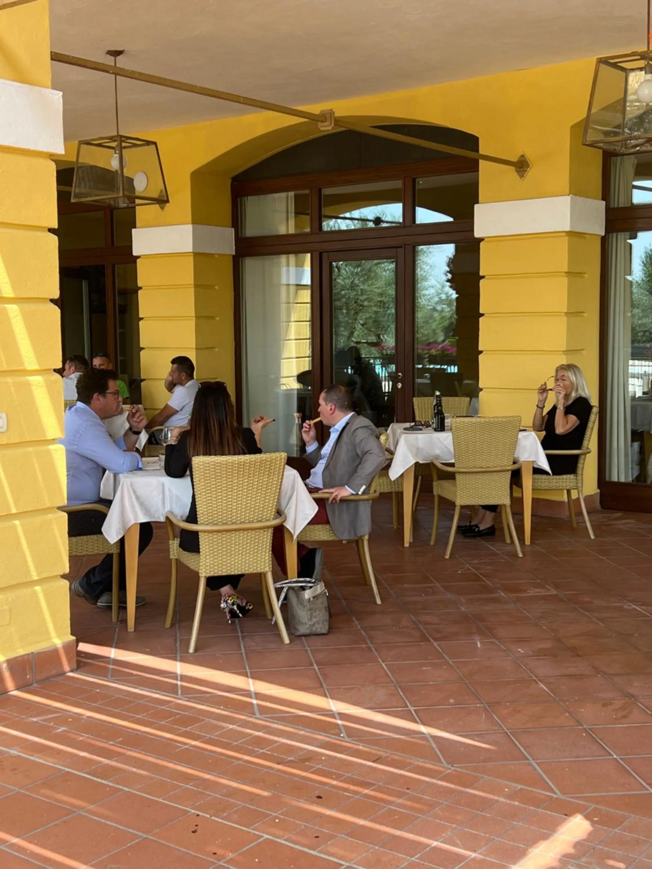 Restaurant/places to eat in Garda Resort Village