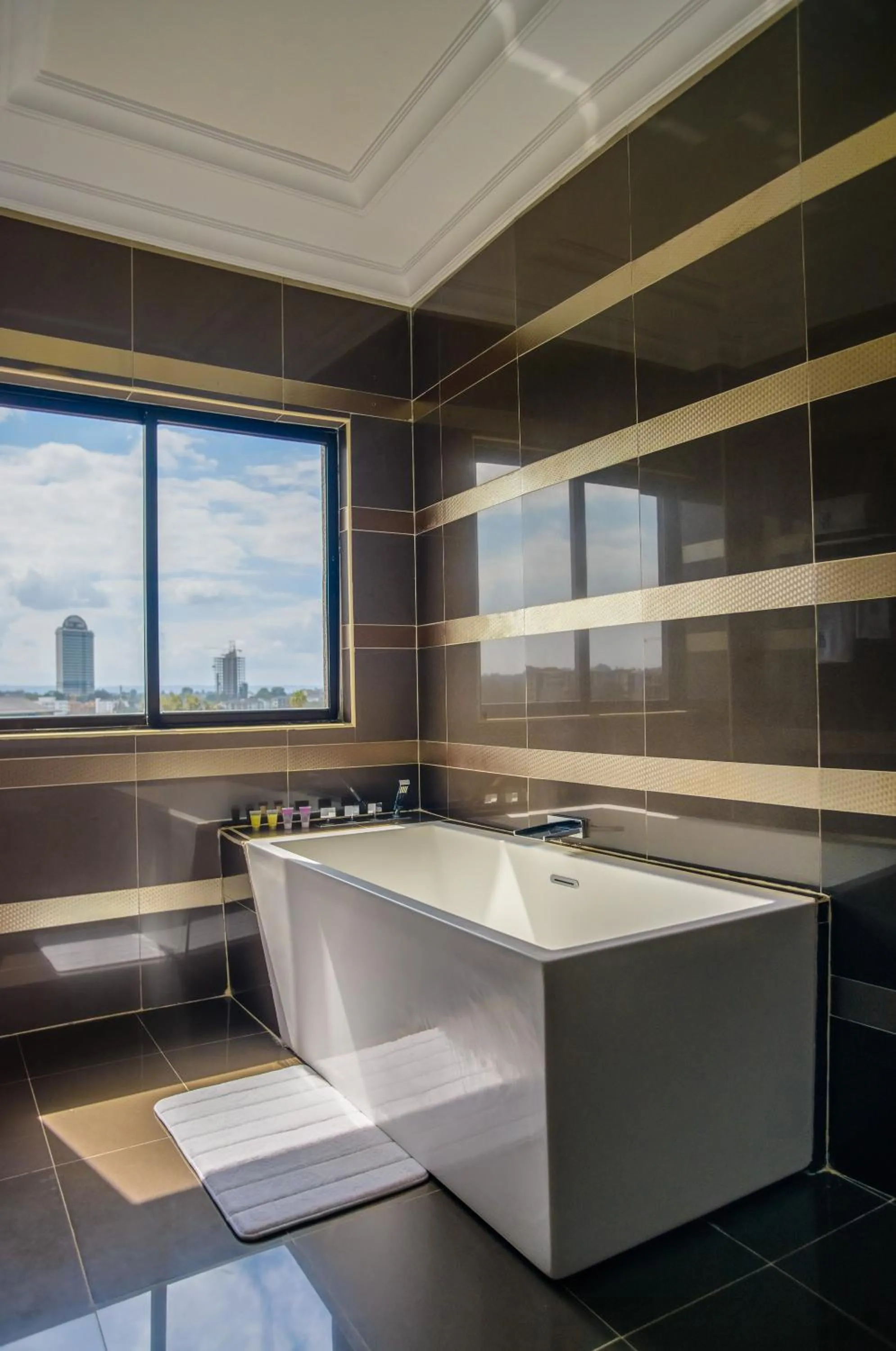 Hot Tub in GemSuites Riverside Serviced Apartments and Hotel, Nairobi