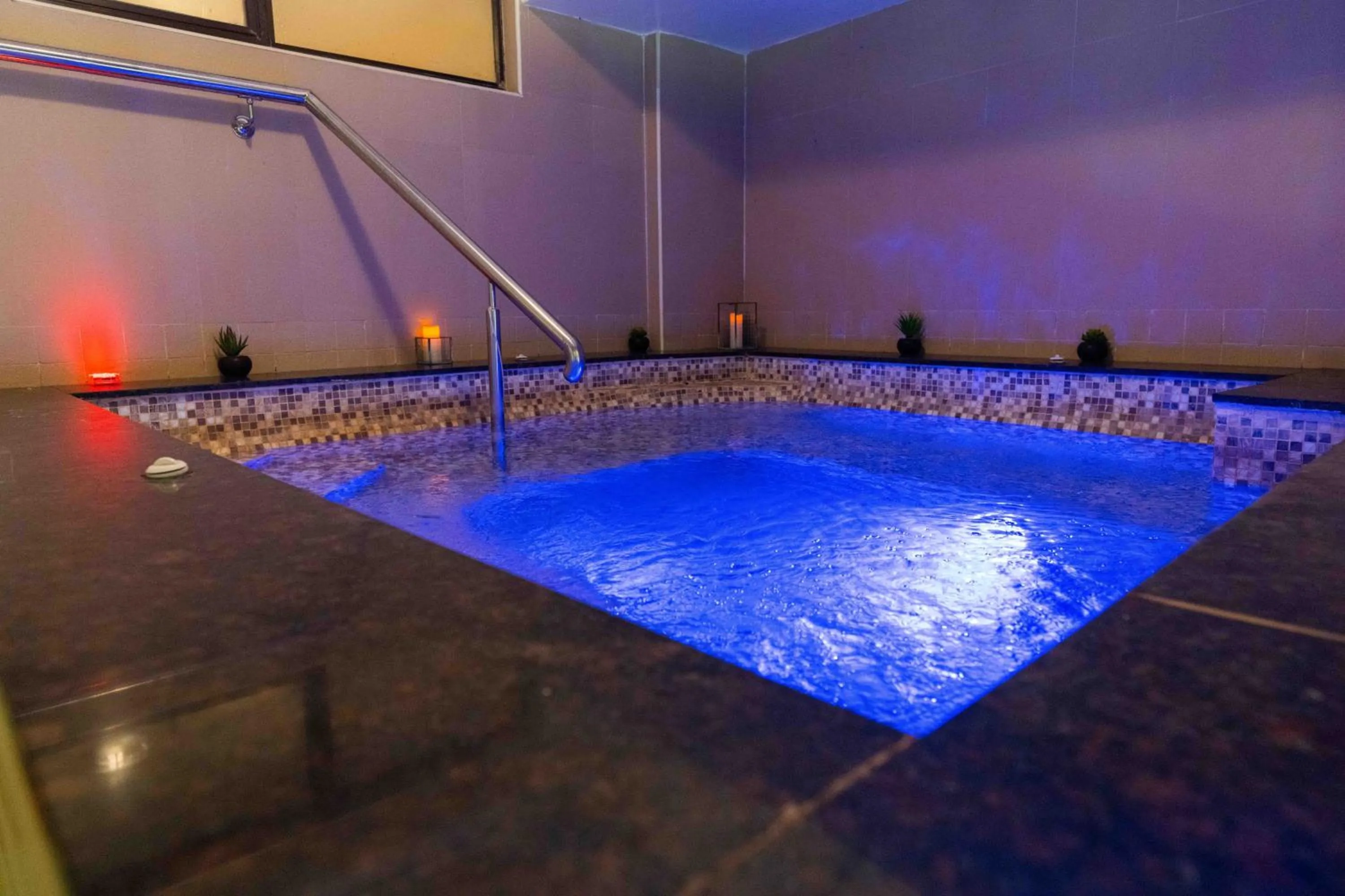 Hot Tub in GemSuites Riverside Serviced Apartments and Hotel, Nairobi