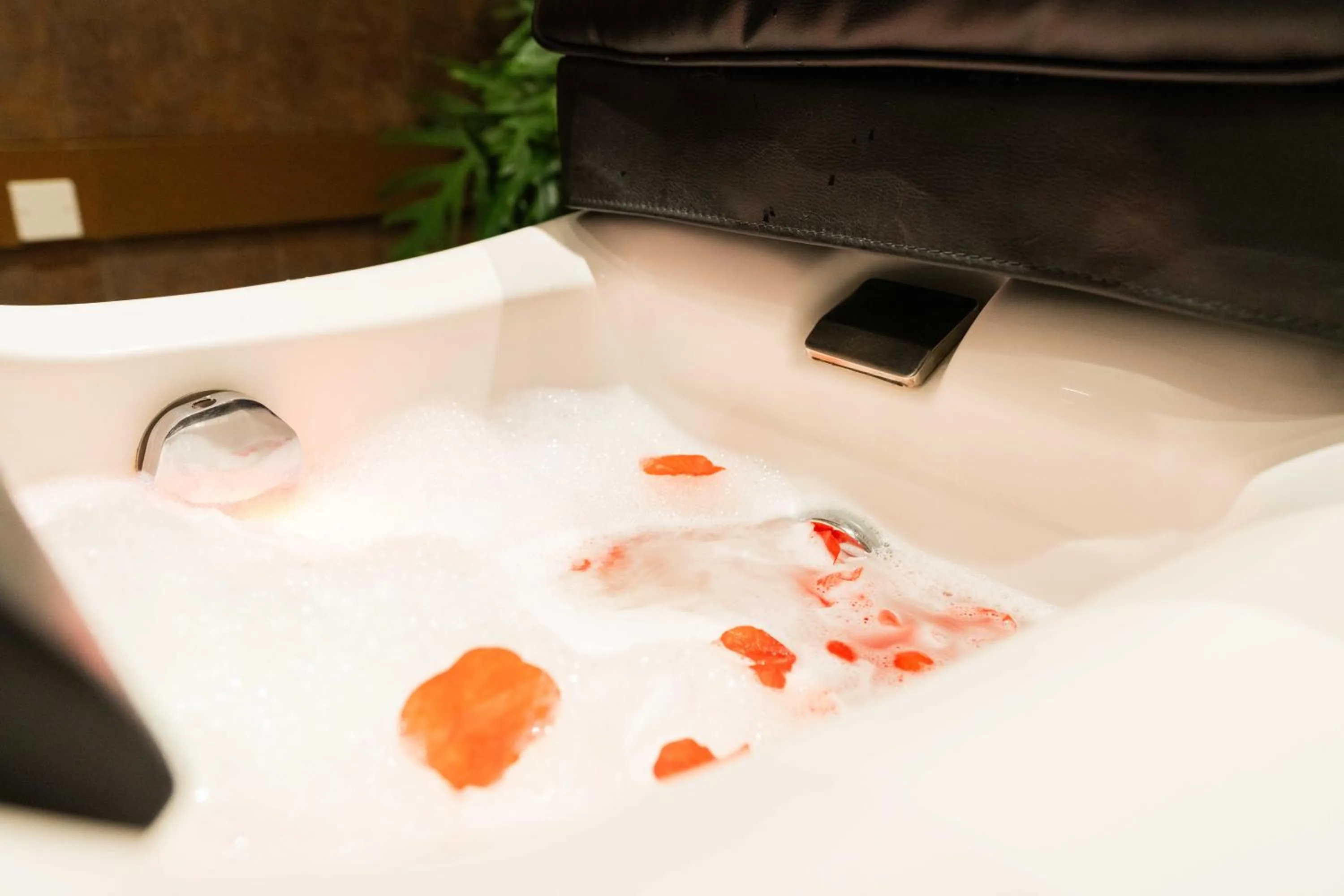 Spa and wellness centre/facilities in GemSuites Riverside Serviced Apartments and Hotel, Nairobi