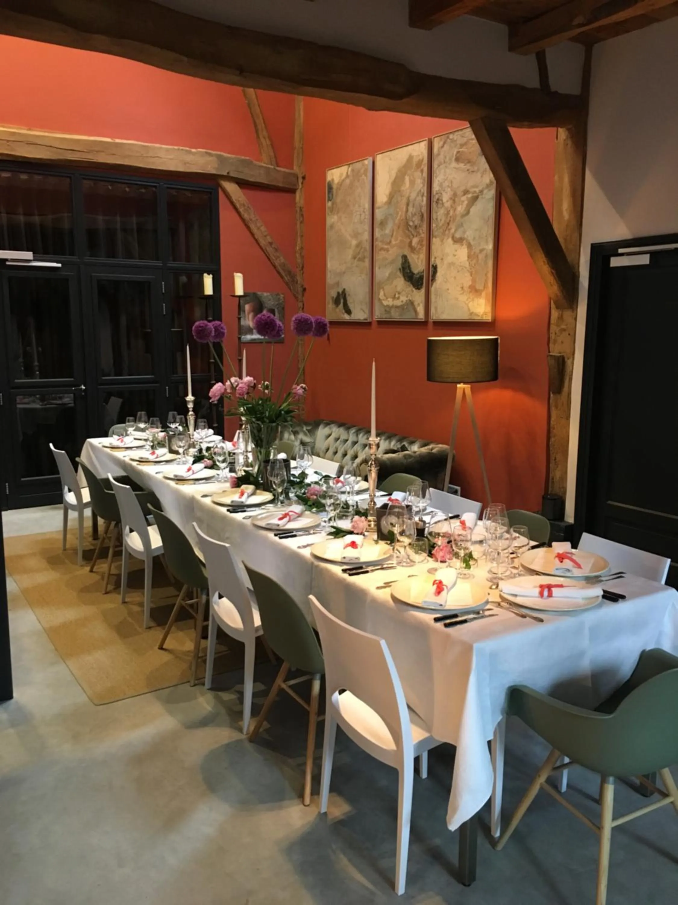 Restaurant/places to eat in De Heeren van Tuil