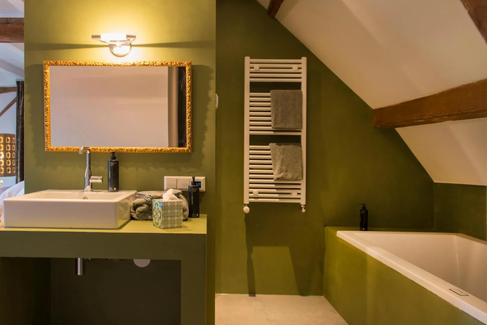 Bathroom in De Heeren van Tuil