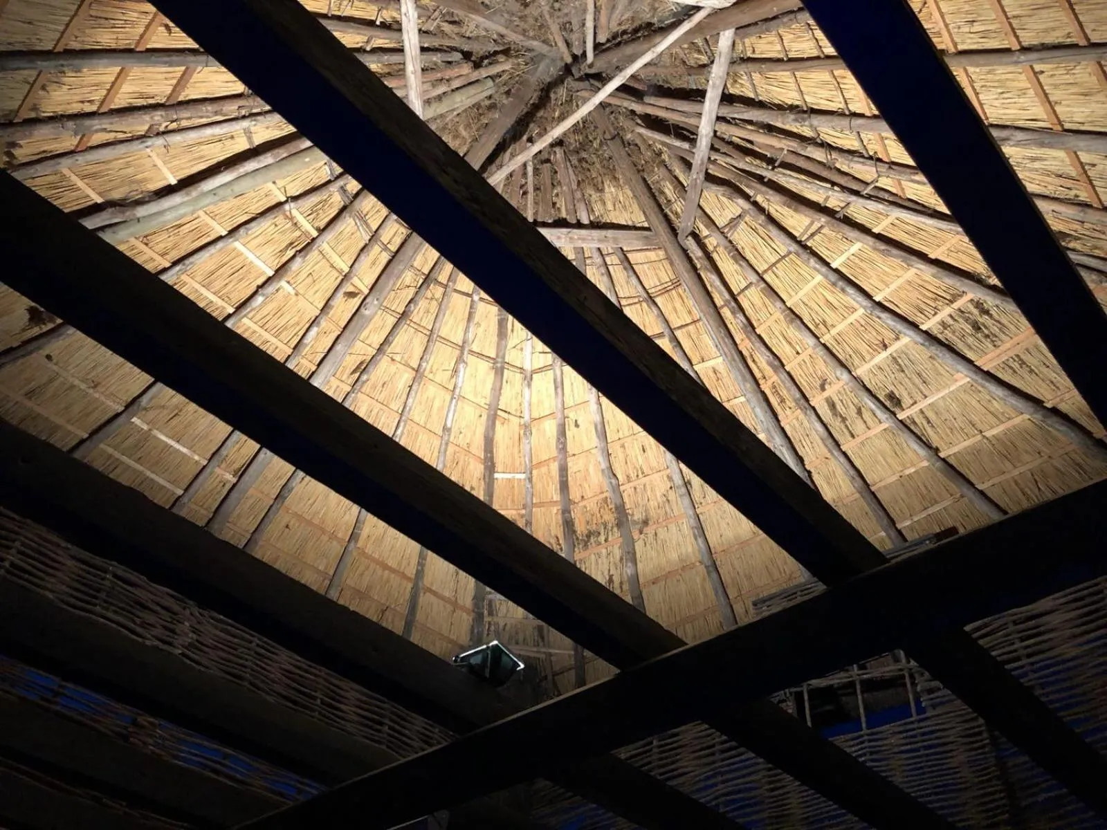 Hot Spring Bath in De Heeren van Tuil