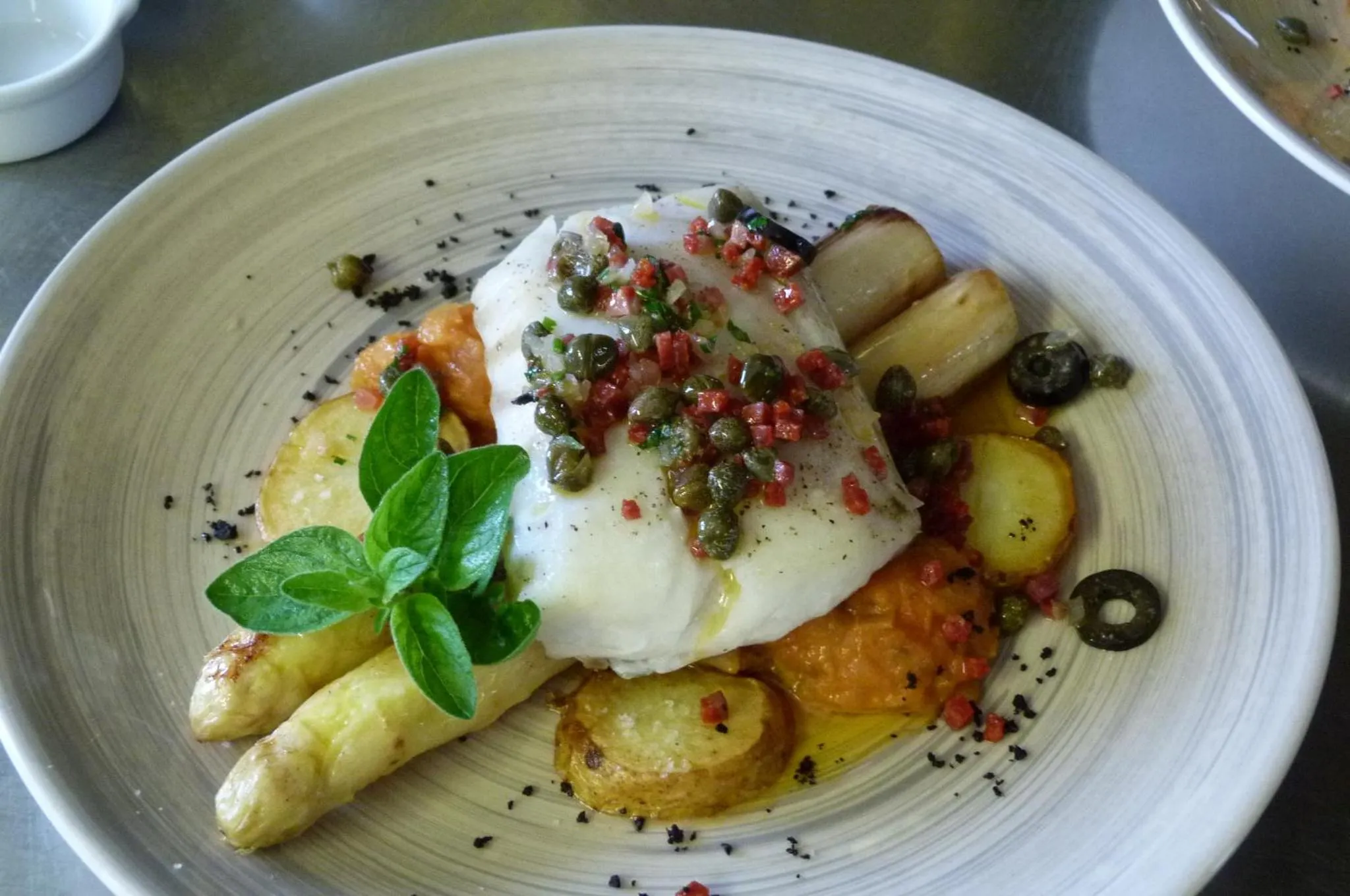 Restaurant/places to eat in La Ferme du Hélivy