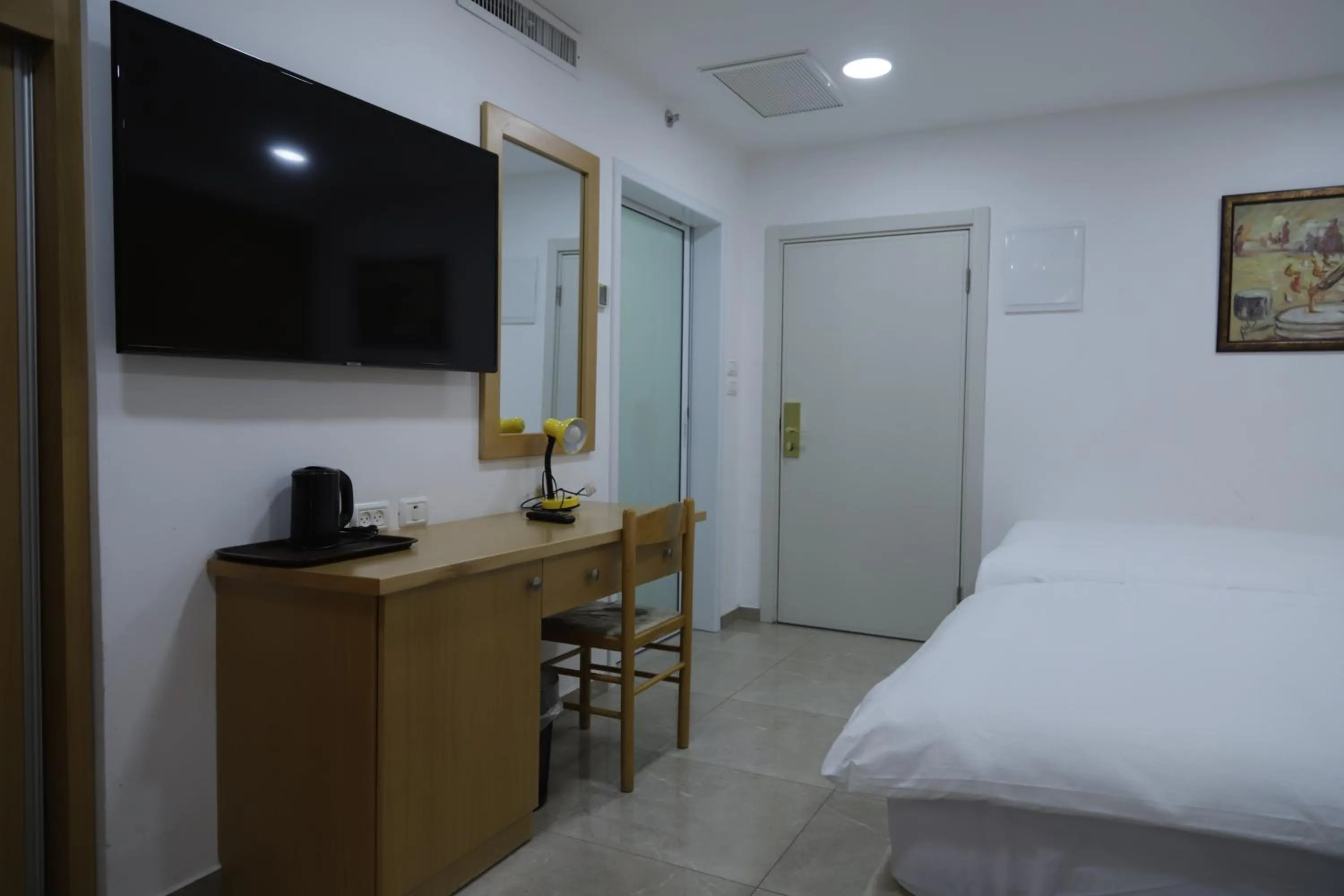 TV and multimedia, Bed in Mount of Olives Hotel