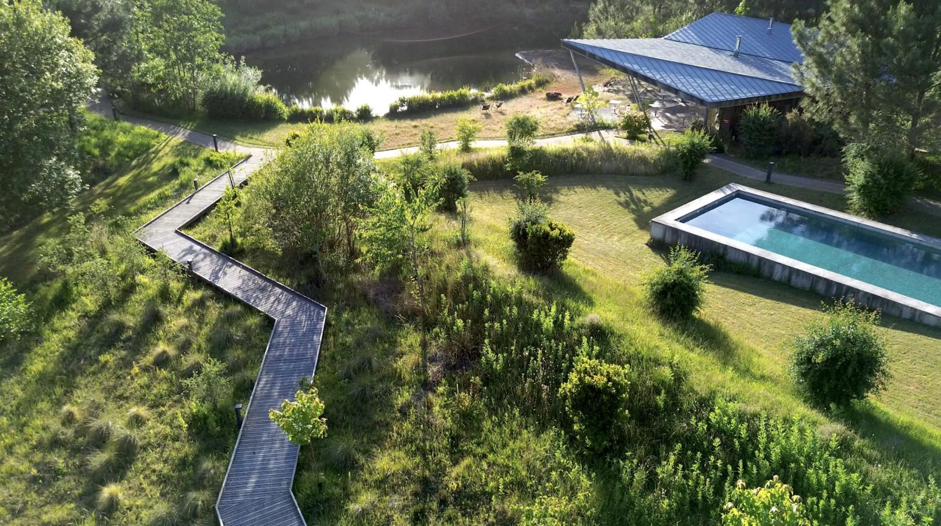 Les Échasses Golf & Surf Eco Lodge