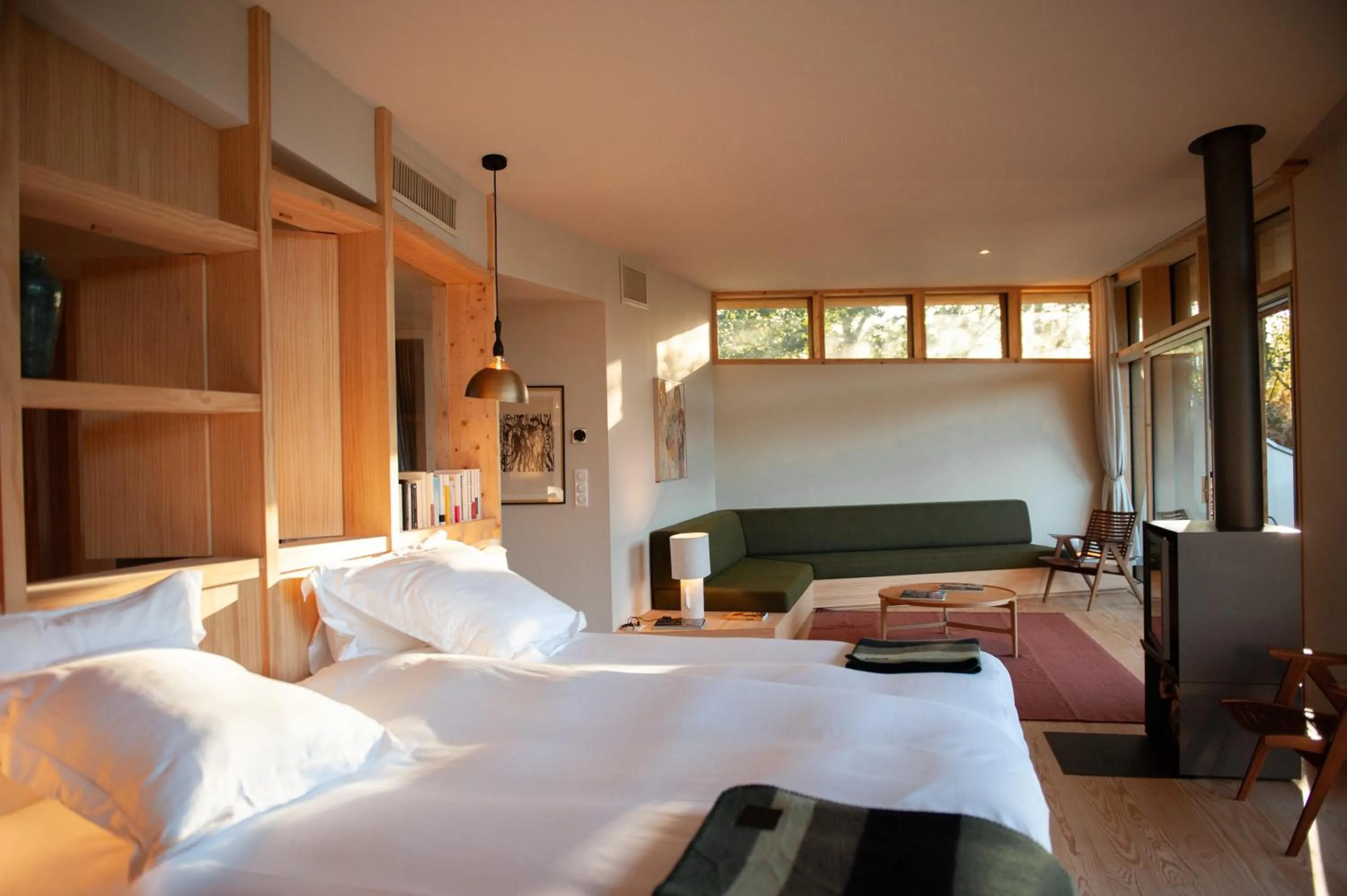 Bed in Les Échasses Golf & Surf Eco Lodge