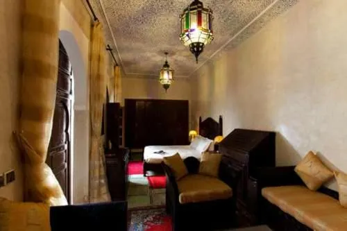 Riad Tidar by Phoenix