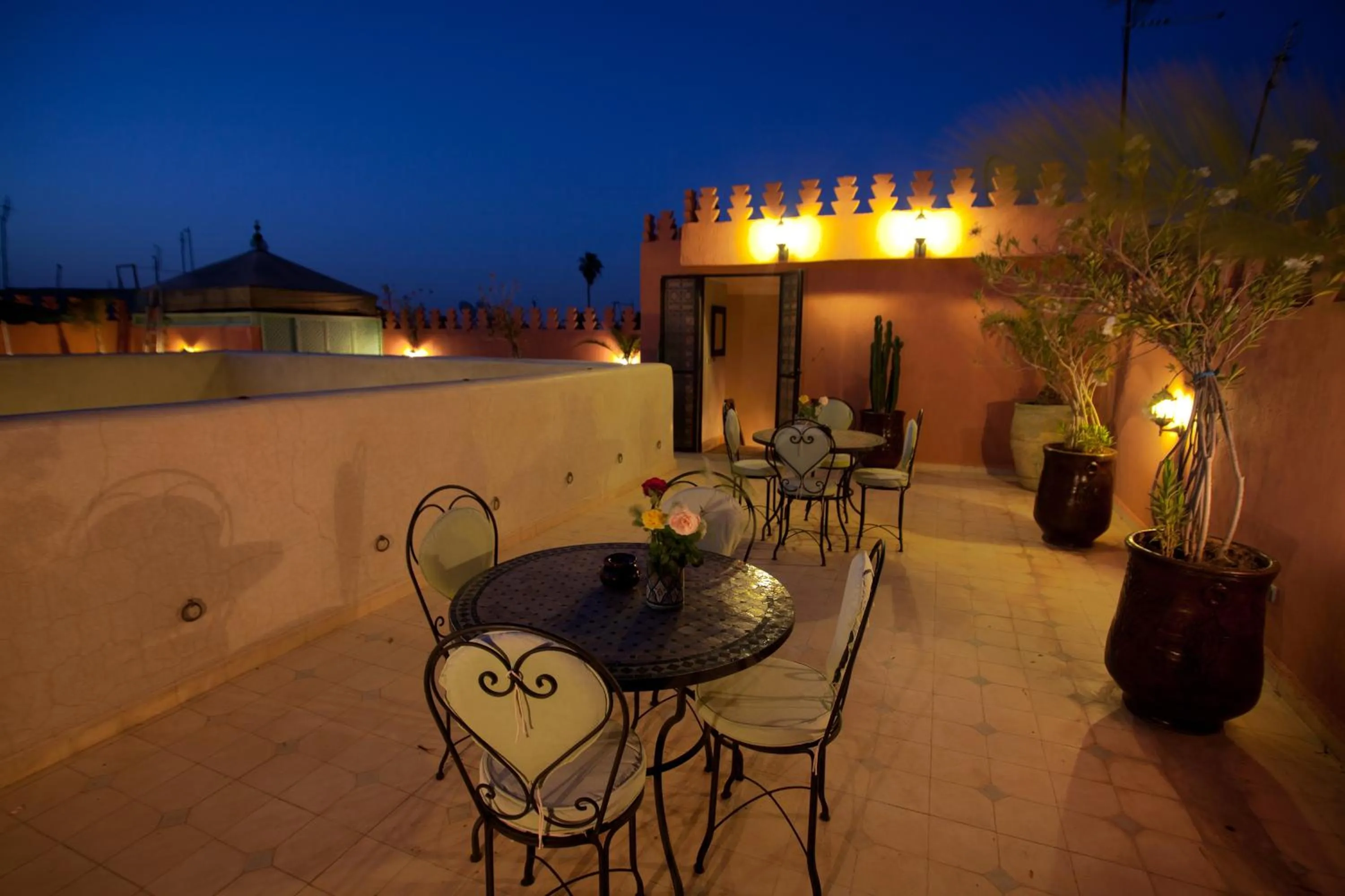 Riad Tidar by Phoenix