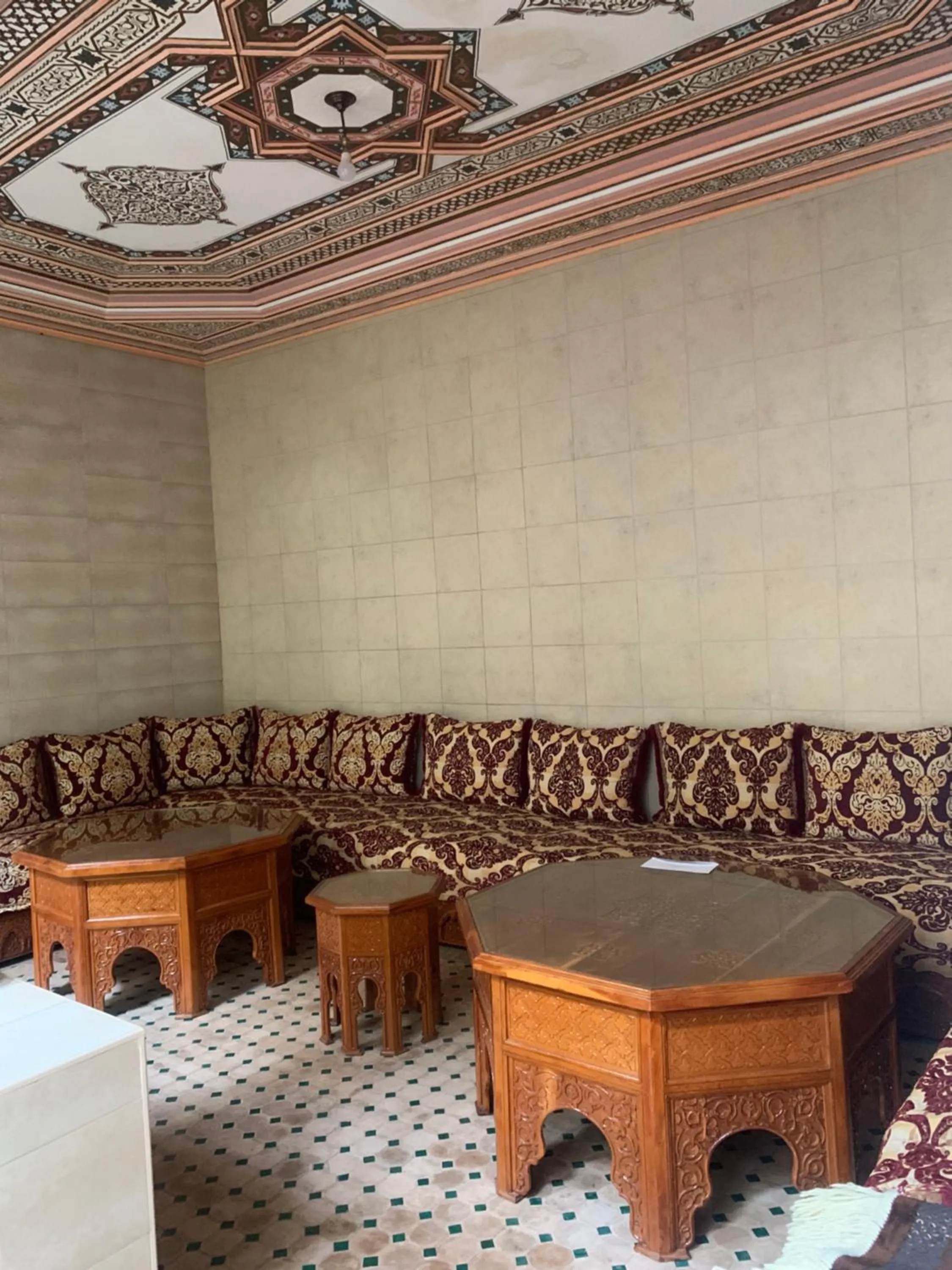 Riad Tidar by Phoenix