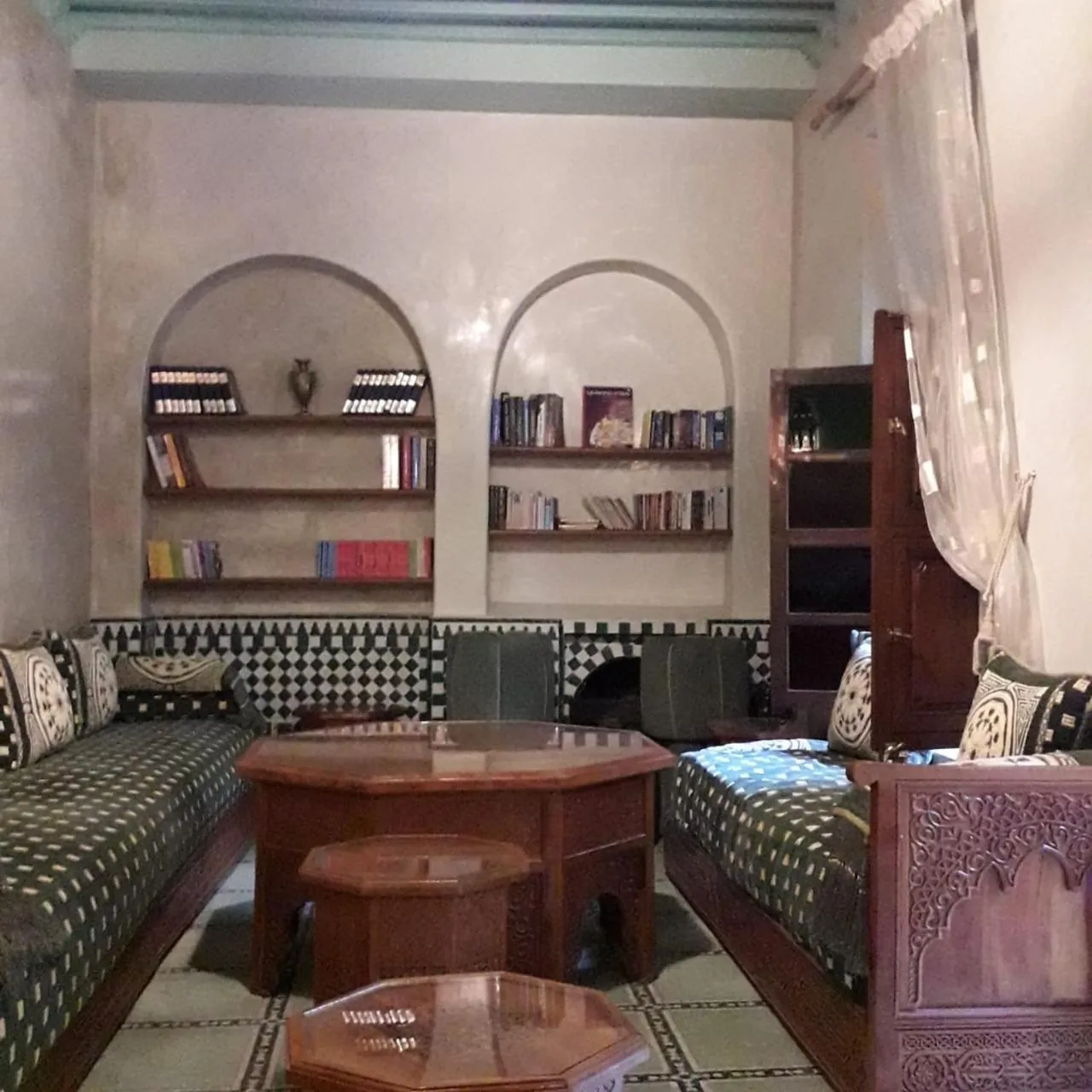 Riad Tidar by Phoenix