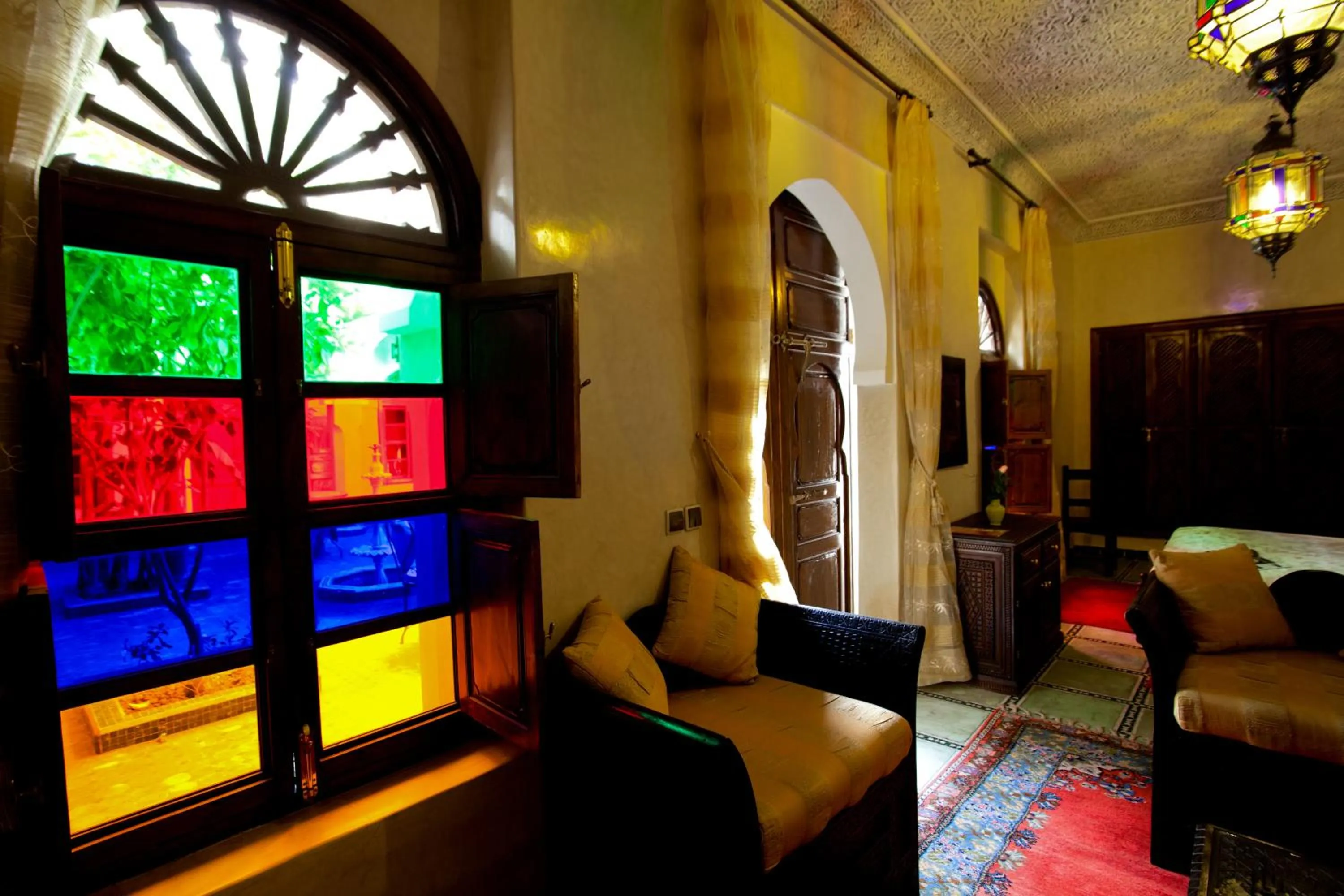 Riad Tidar by Phoenix