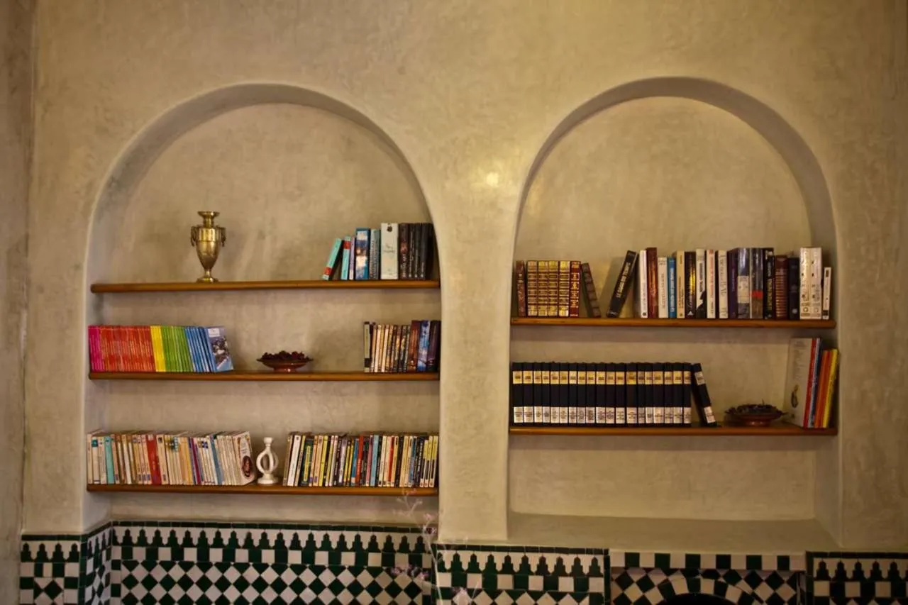 Riad Tidar by Phoenix