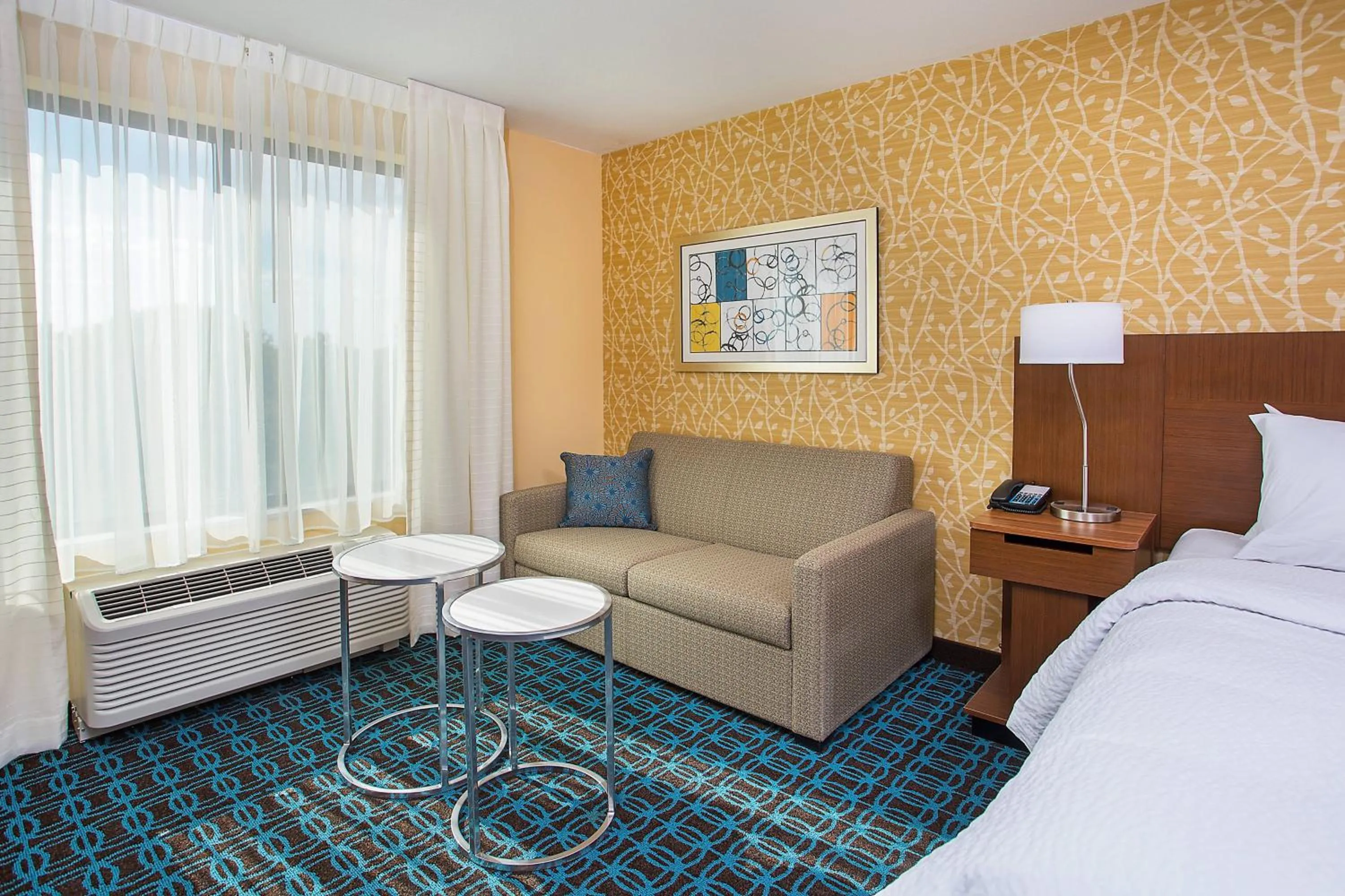 Photo of the whole room, Bed in Fairfield Inn & Suites by Marriott Nashville Hendersonville