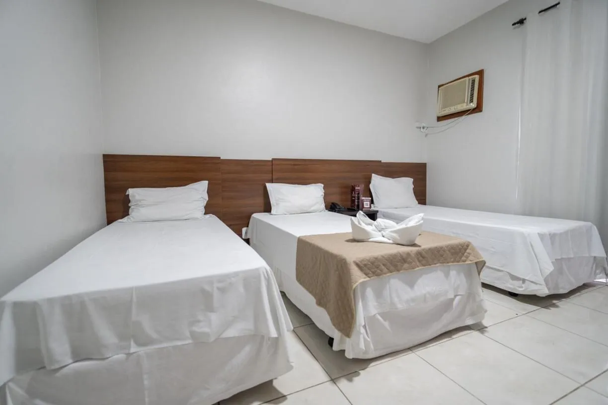 Bedroom, Bed in Hotel Albinos