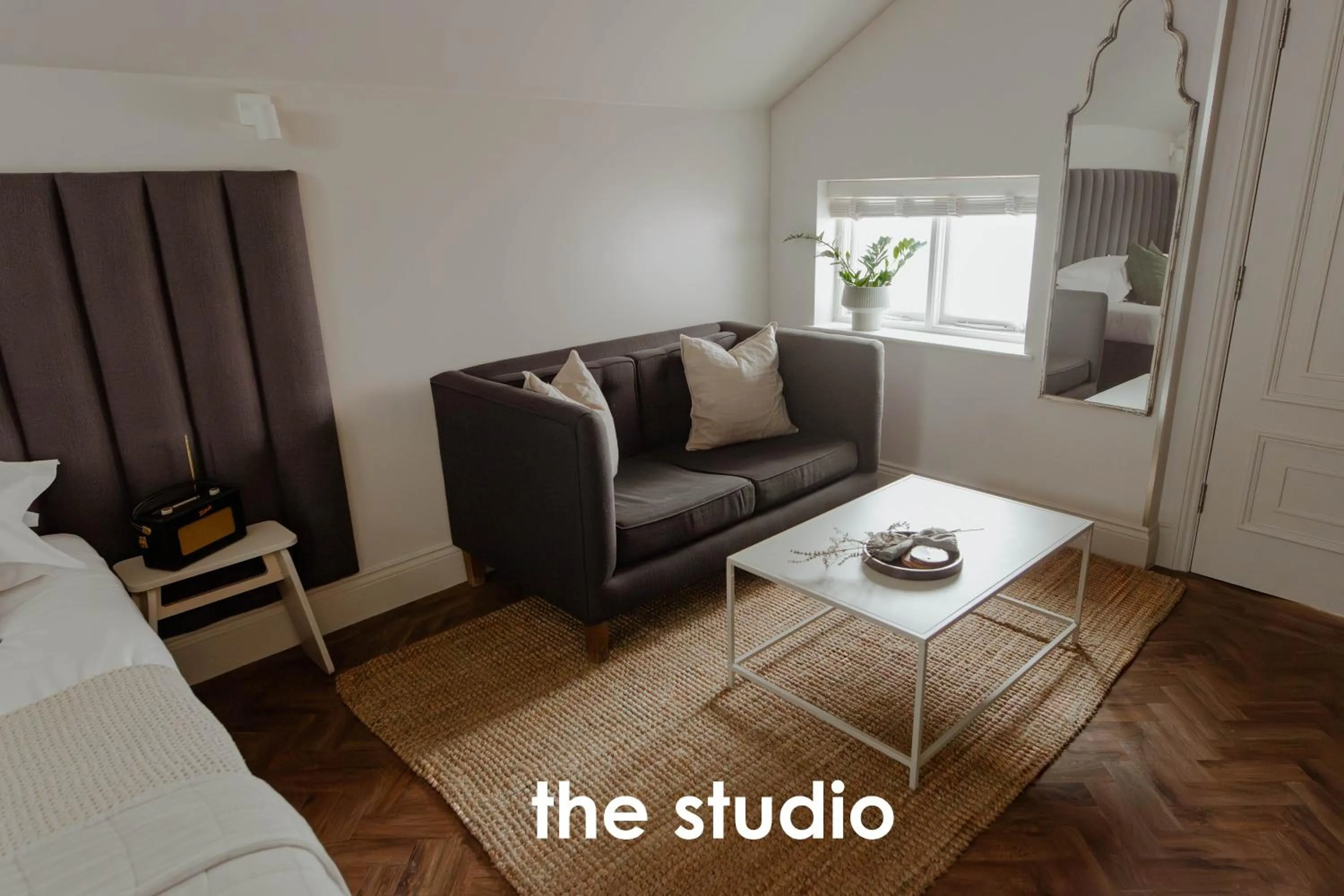 Living room in HIDEOUT Hotel