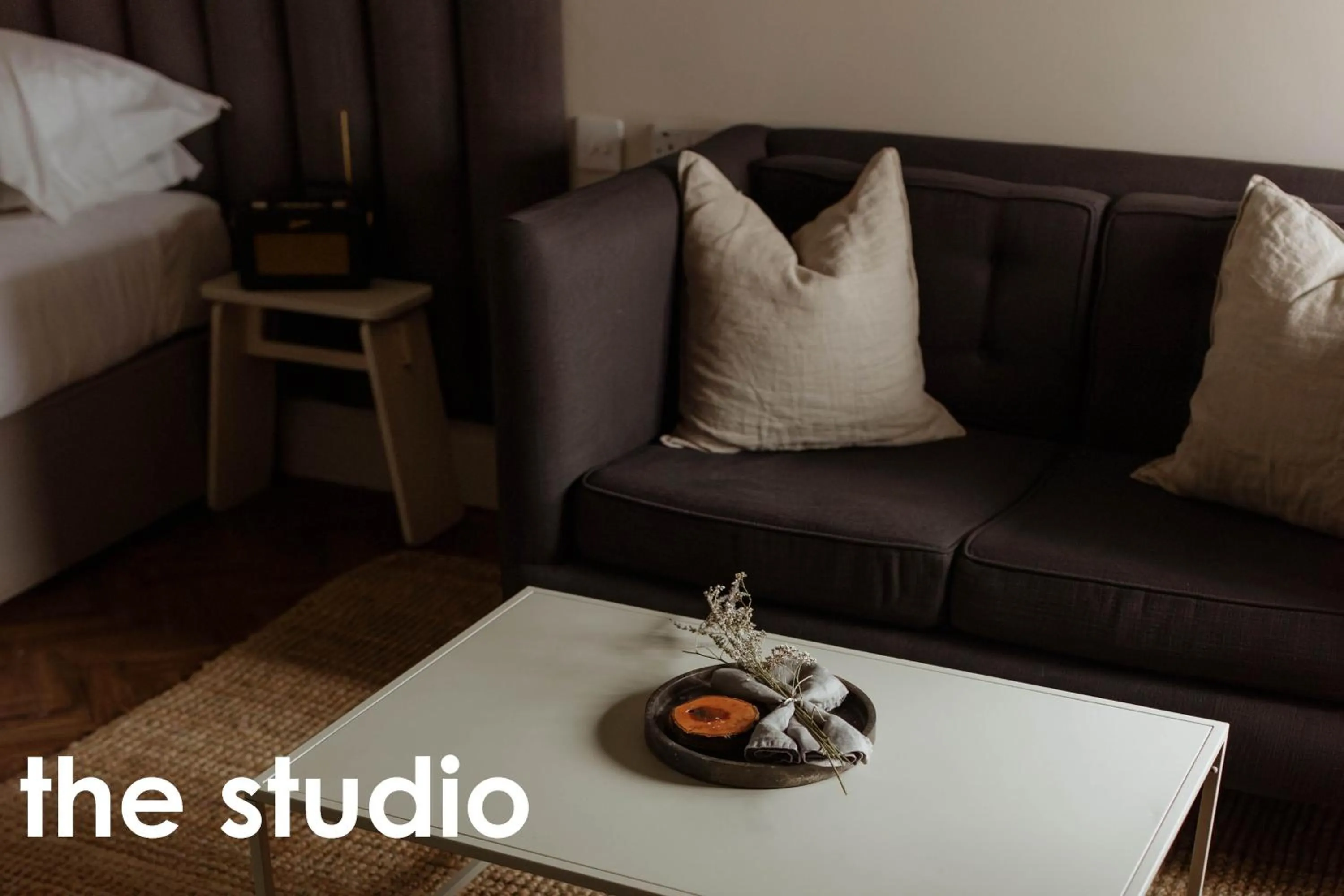 Living room in HIDEOUT Hotel