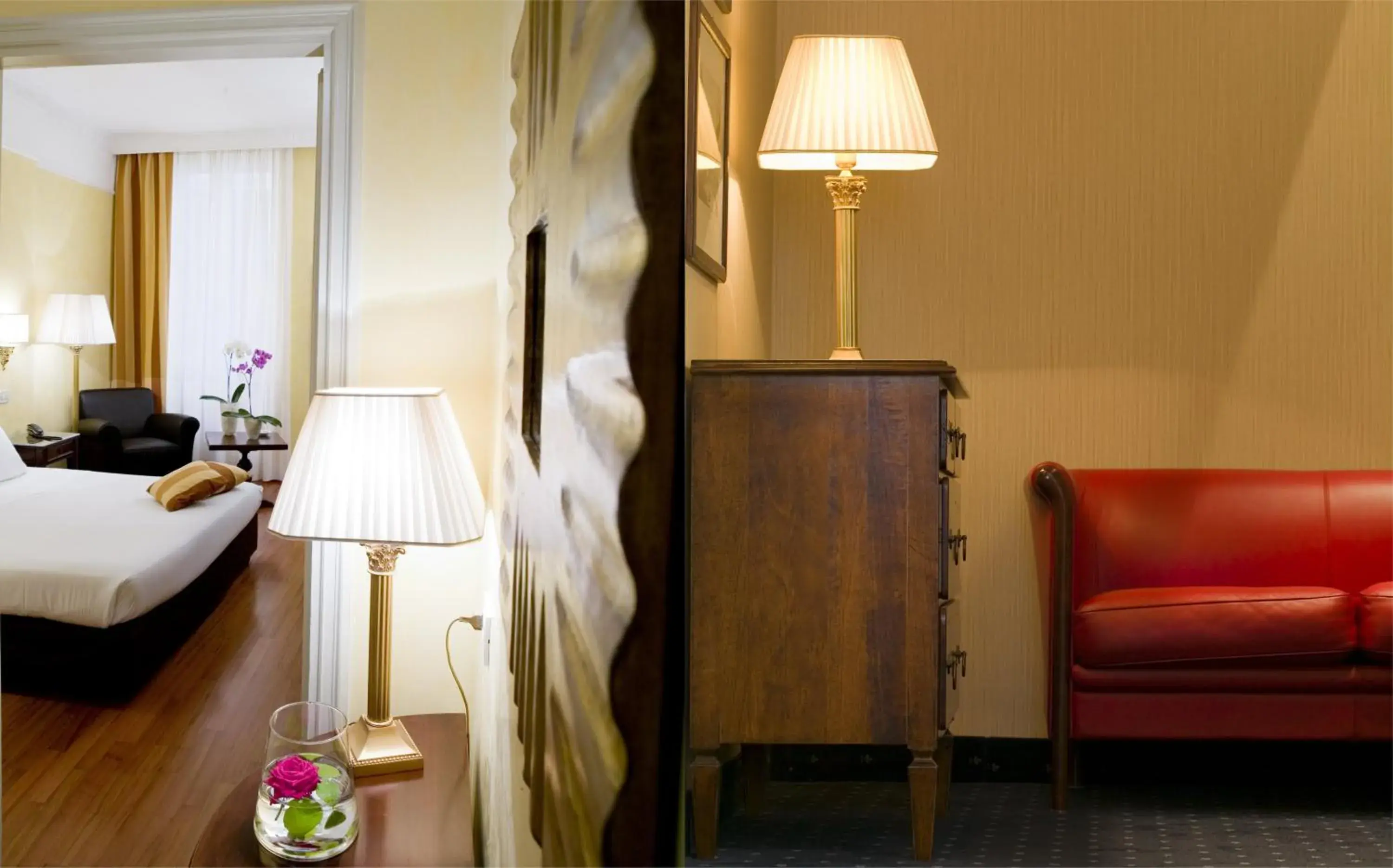 Photo of the whole room, Bed in Astoria Hotel Italia Photo of the whole room, Bed in Astoria Hotel Italia