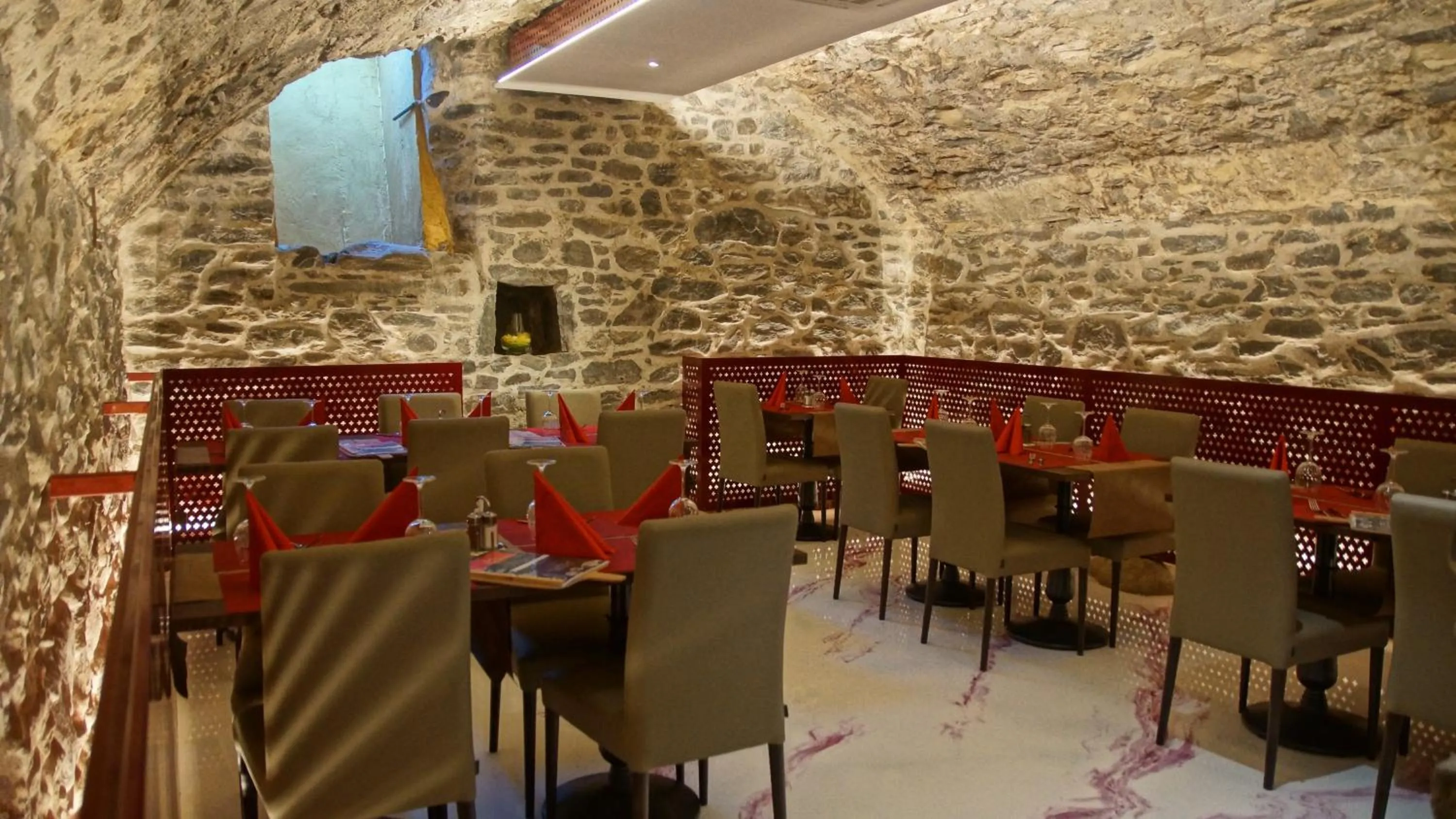 Restaurant/places to eat in Albergo Porta Verzasca