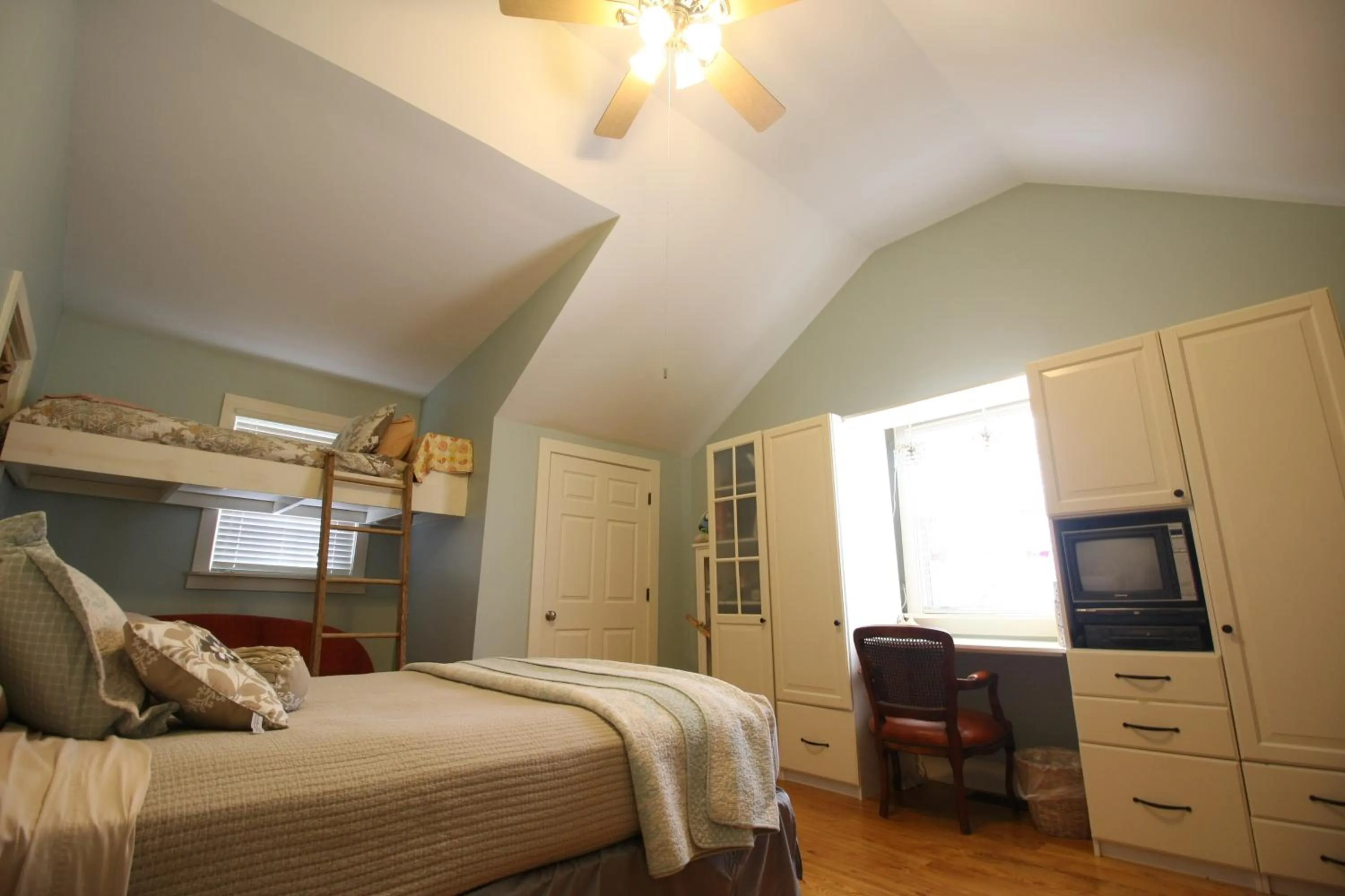 Bed in Goldberry Woods- A Modern Farm Resort